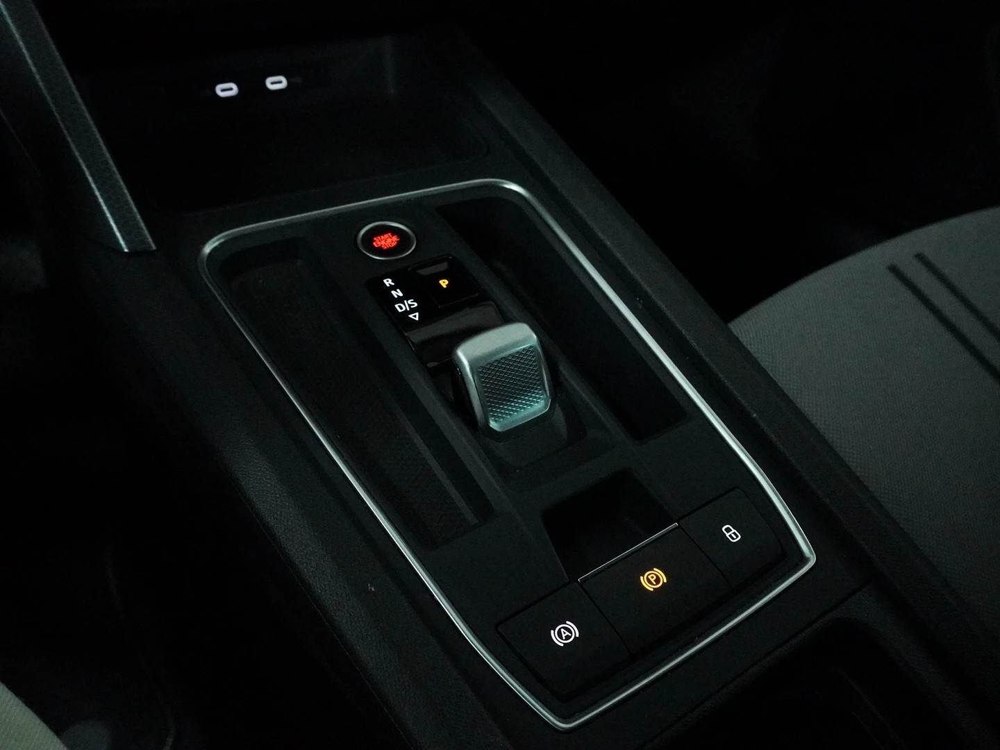 SEAT Leon ST 2.0 TDI EVO DSG Style-image-8