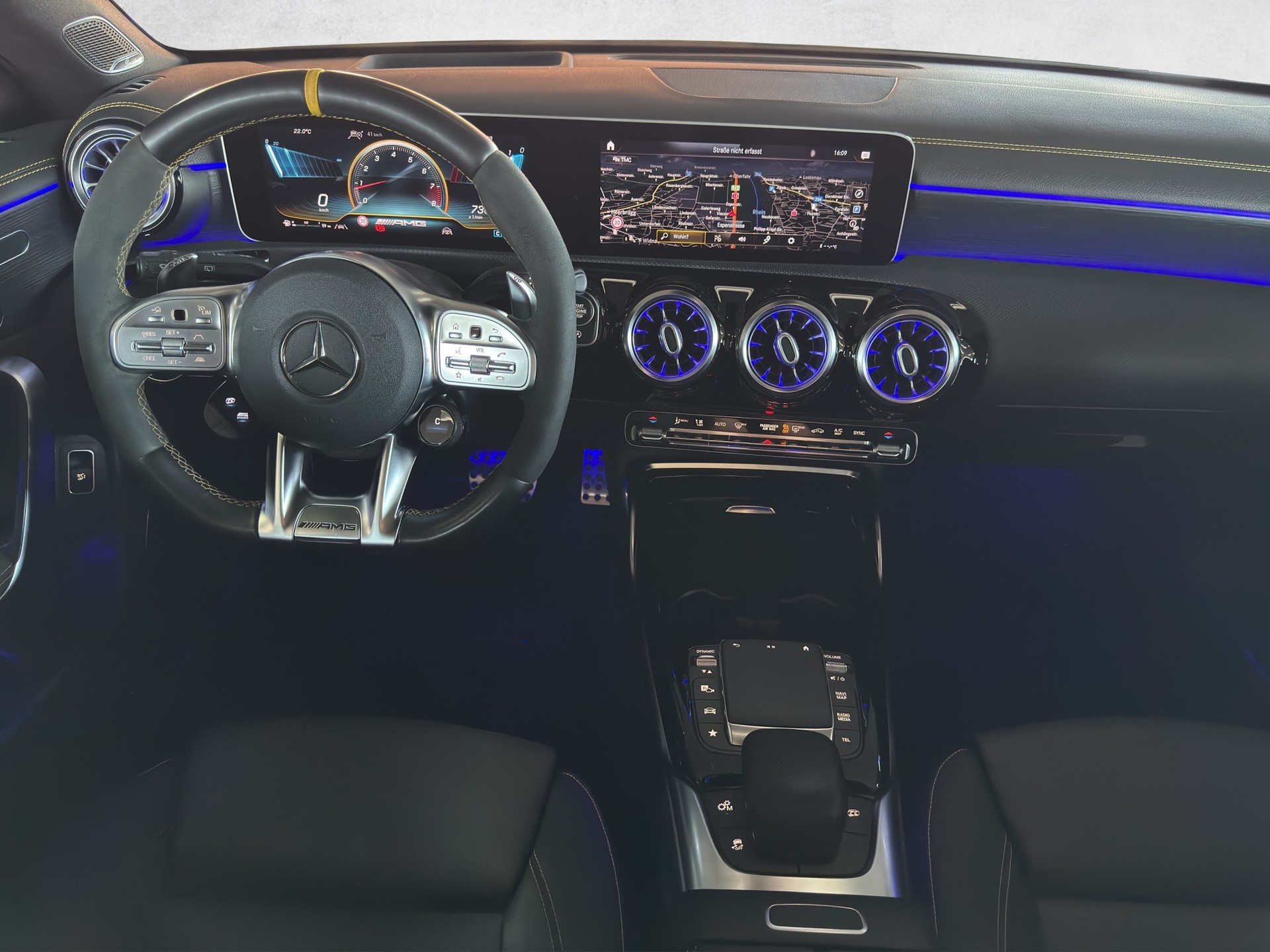 MERCEDES-BENZ CLA Shooting Brake 45 S AMG 4Matic+ 8G-DCT-image-10