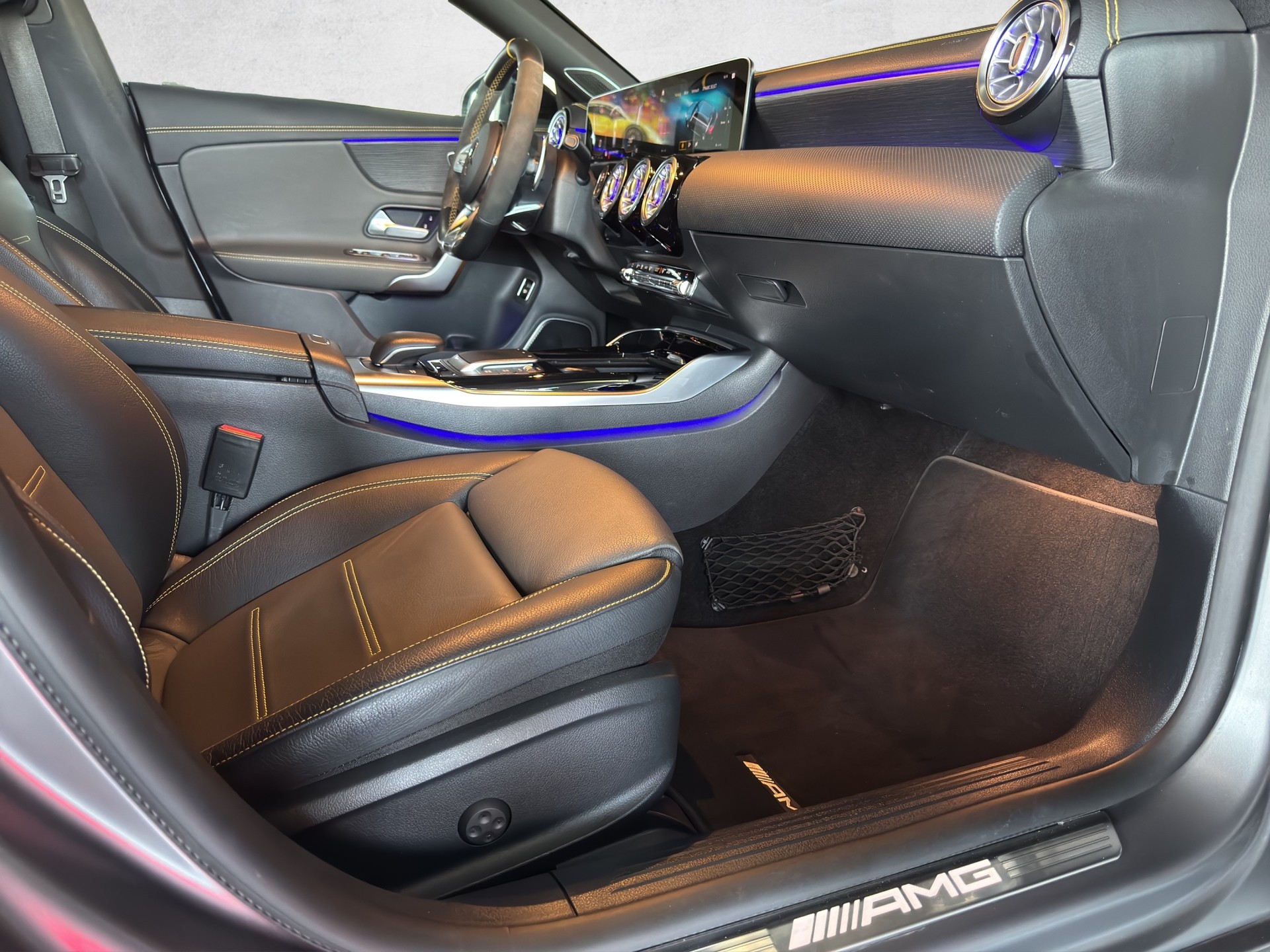MERCEDES-BENZ CLA Shooting Brake 45 S AMG 4Matic+ 8G-DCT-image-13