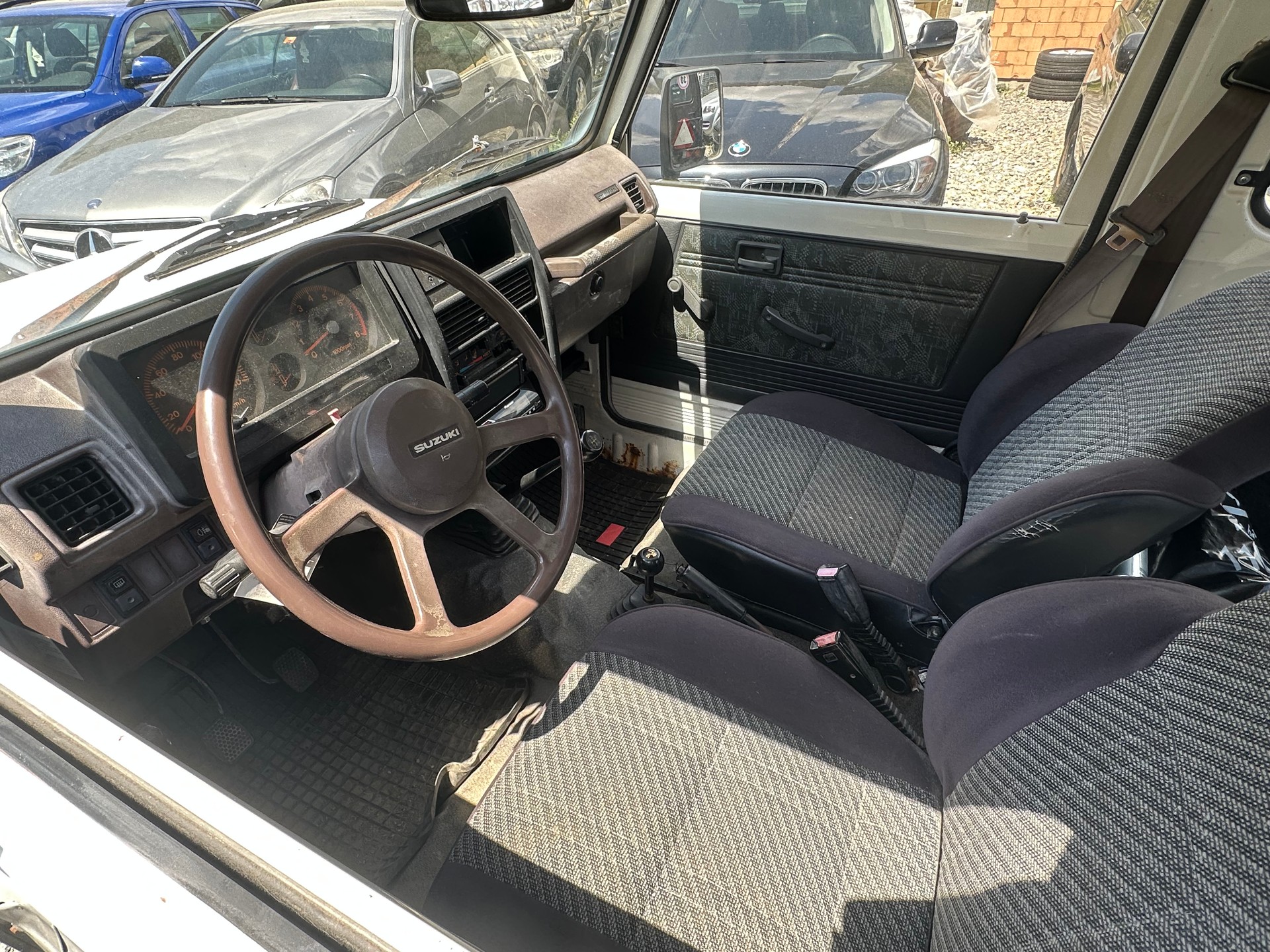 SUZUKI 410-image-6