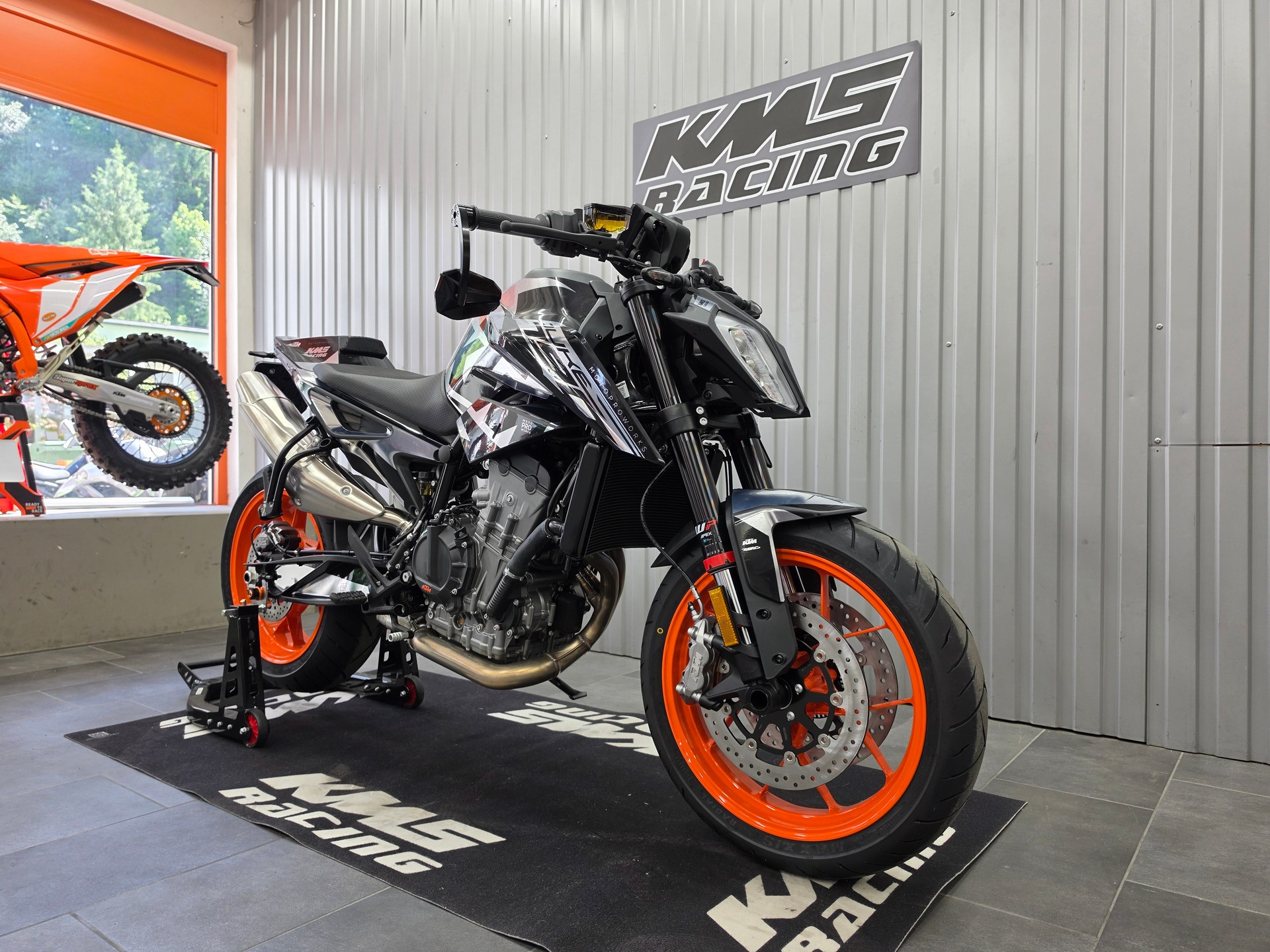 KTM 790 Duke (35kW)-showroom-element-1