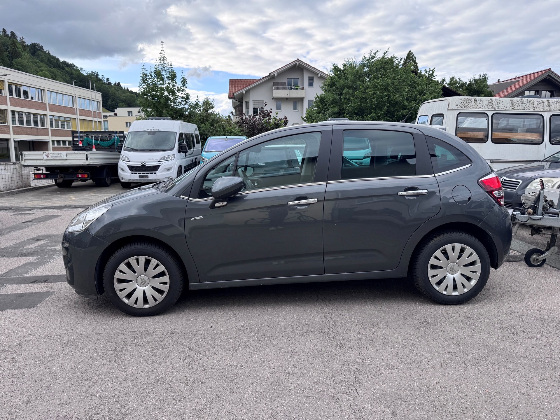 CITROEN C3 1.2i Exclusive-image-2