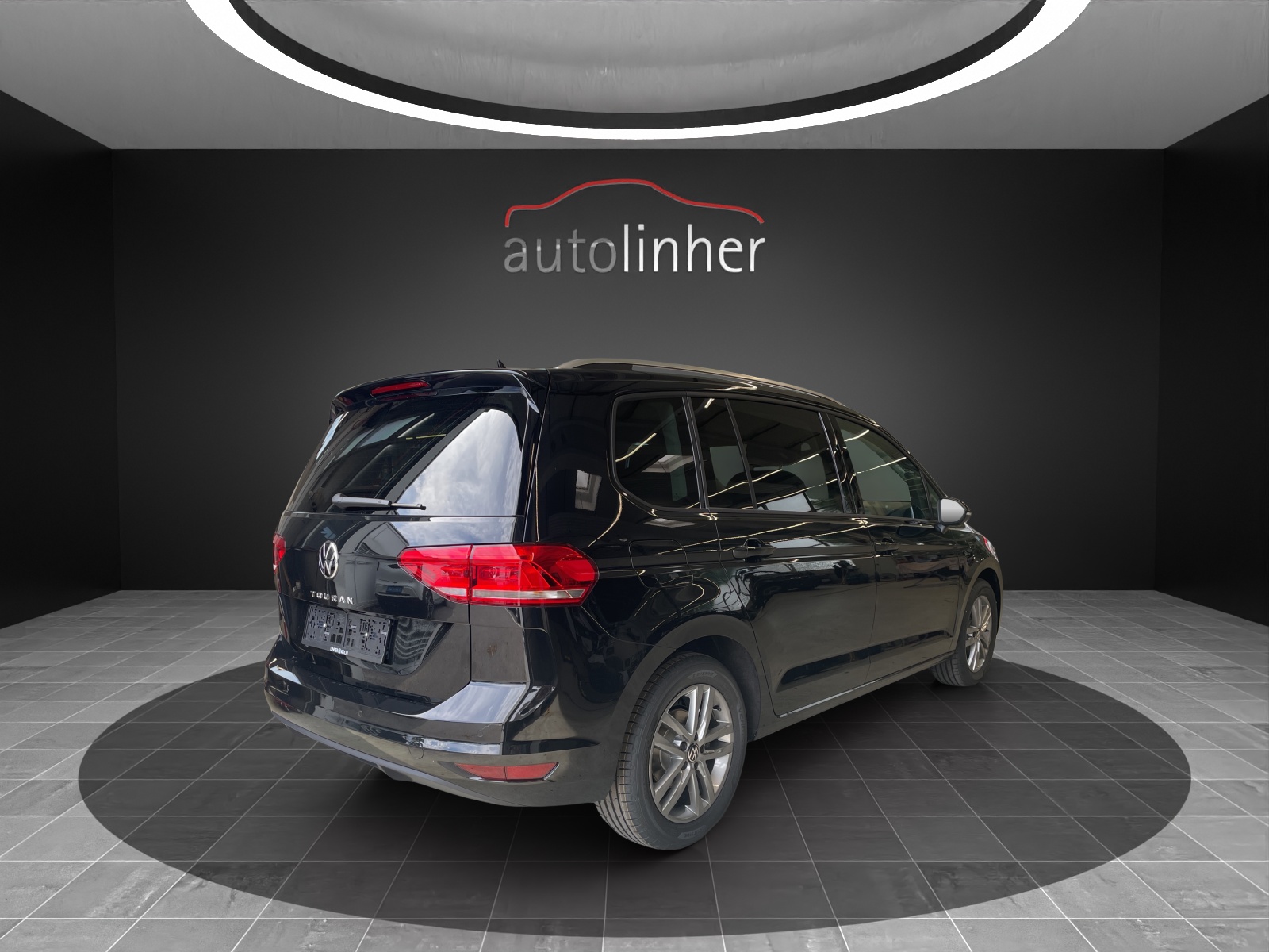 VW Touran 1.5 TSI EVO Comfortline DSG-image-4