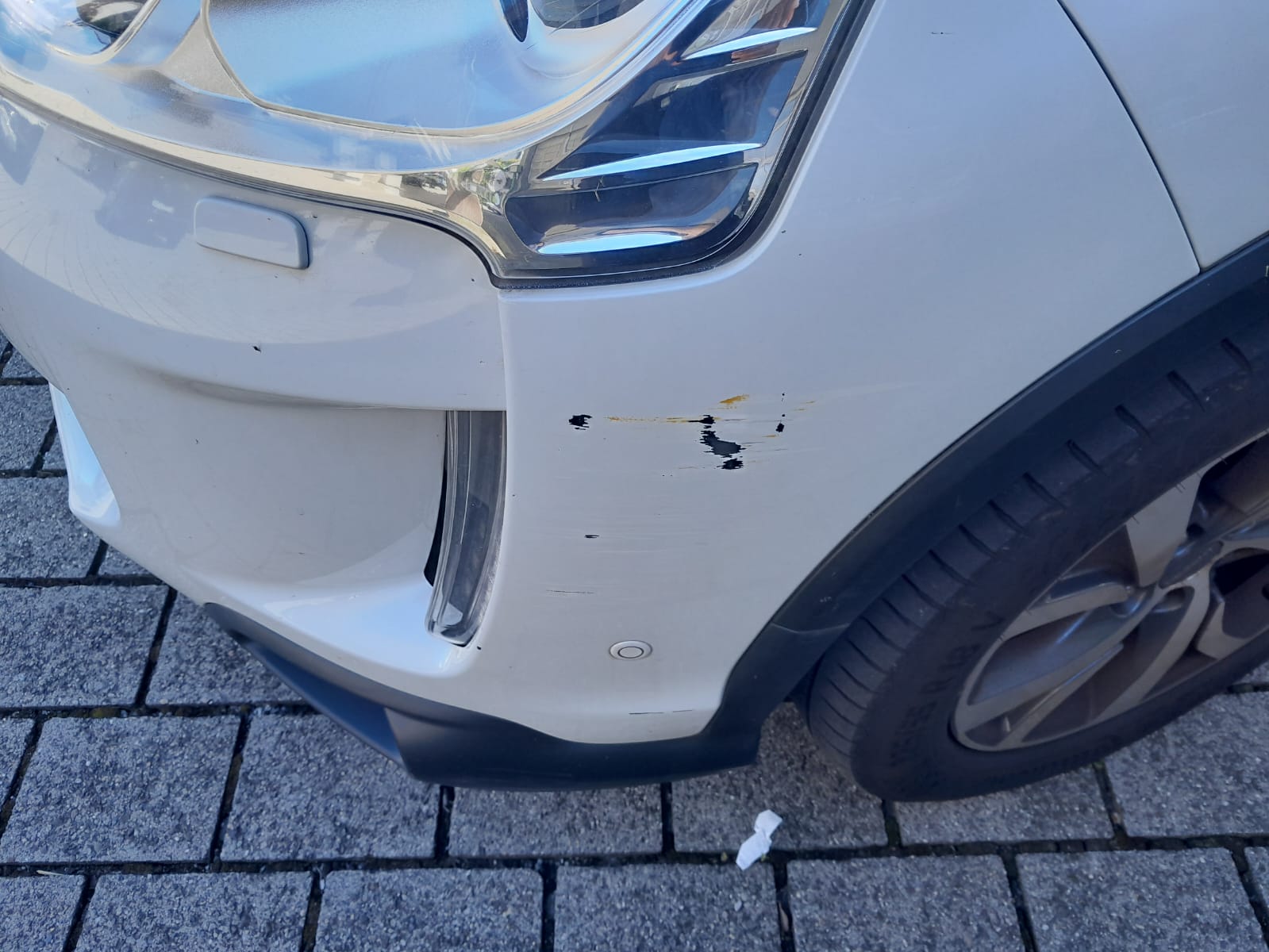 CITROEN C4 Aircross 1.6 HDi Collection 4WD-image-12
