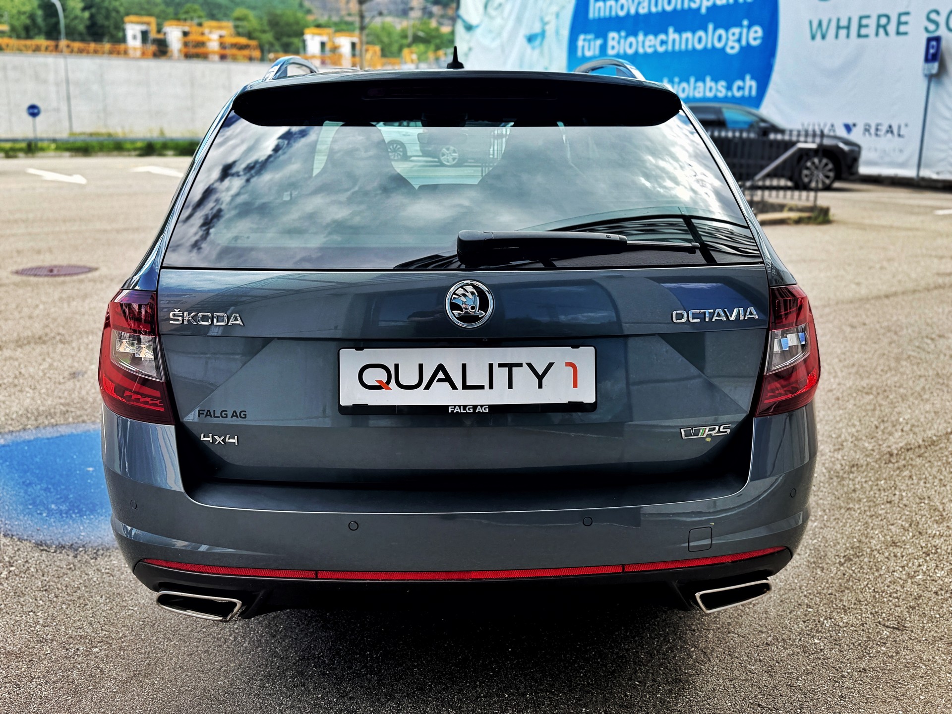 SKODA Octavia Combi 2.0 TDI RS 4x4 DSG-image-5