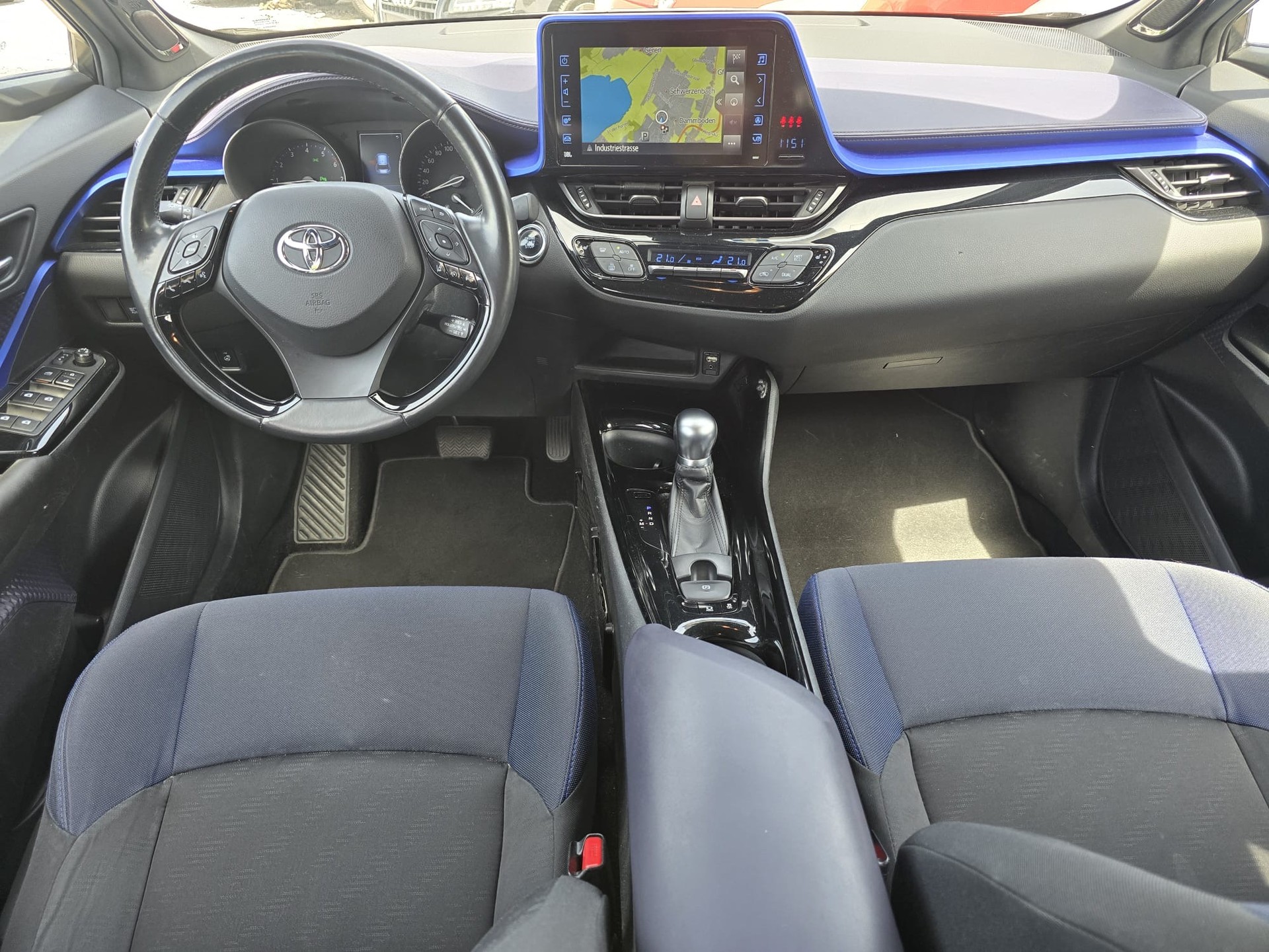 TOYOTA C-HR 1.2 Turbo Premium 4WD Multidrive S-image-15