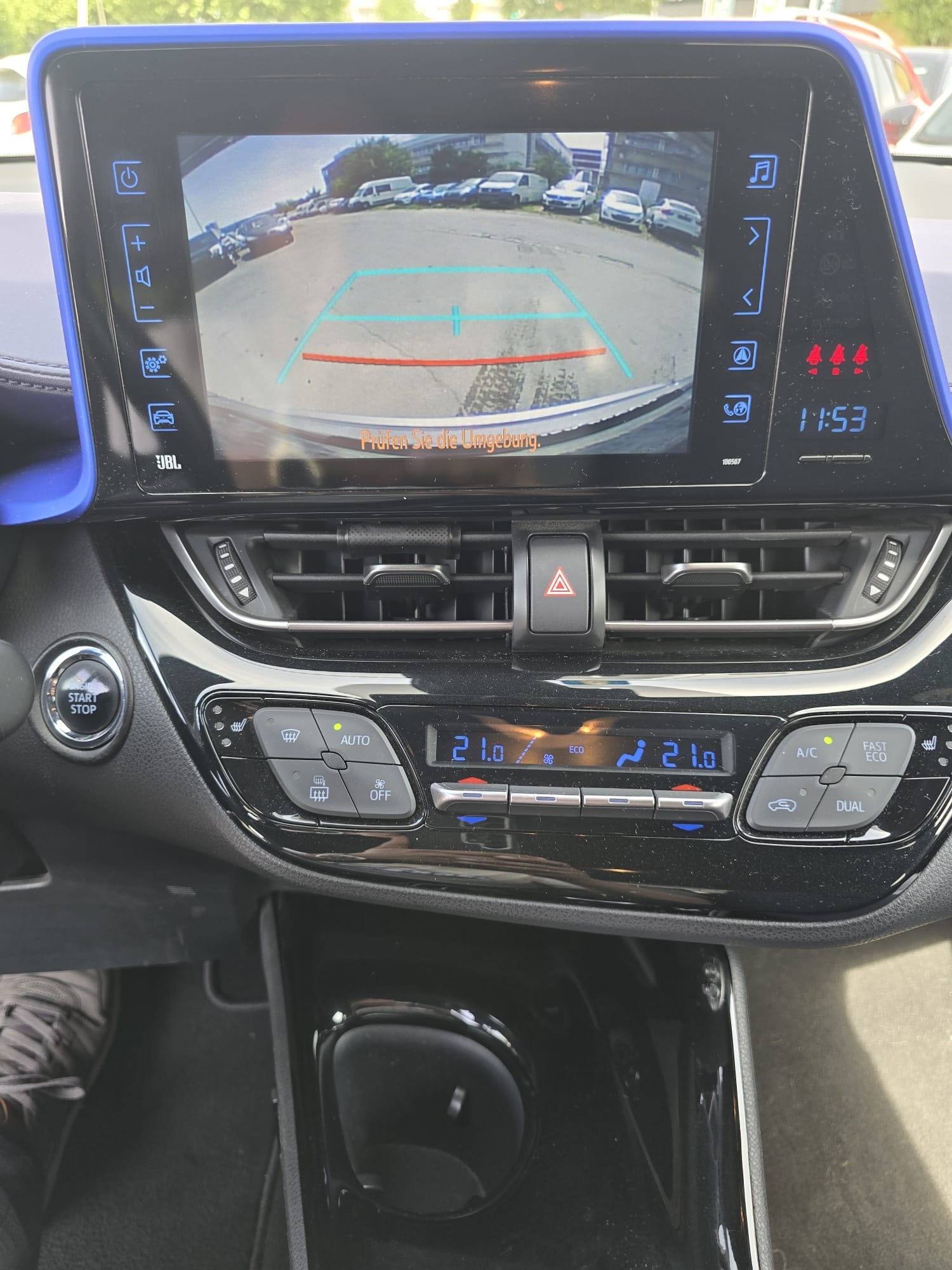 TOYOTA C-HR 1.2 Turbo Premium 4WD Multidrive S-image-11
