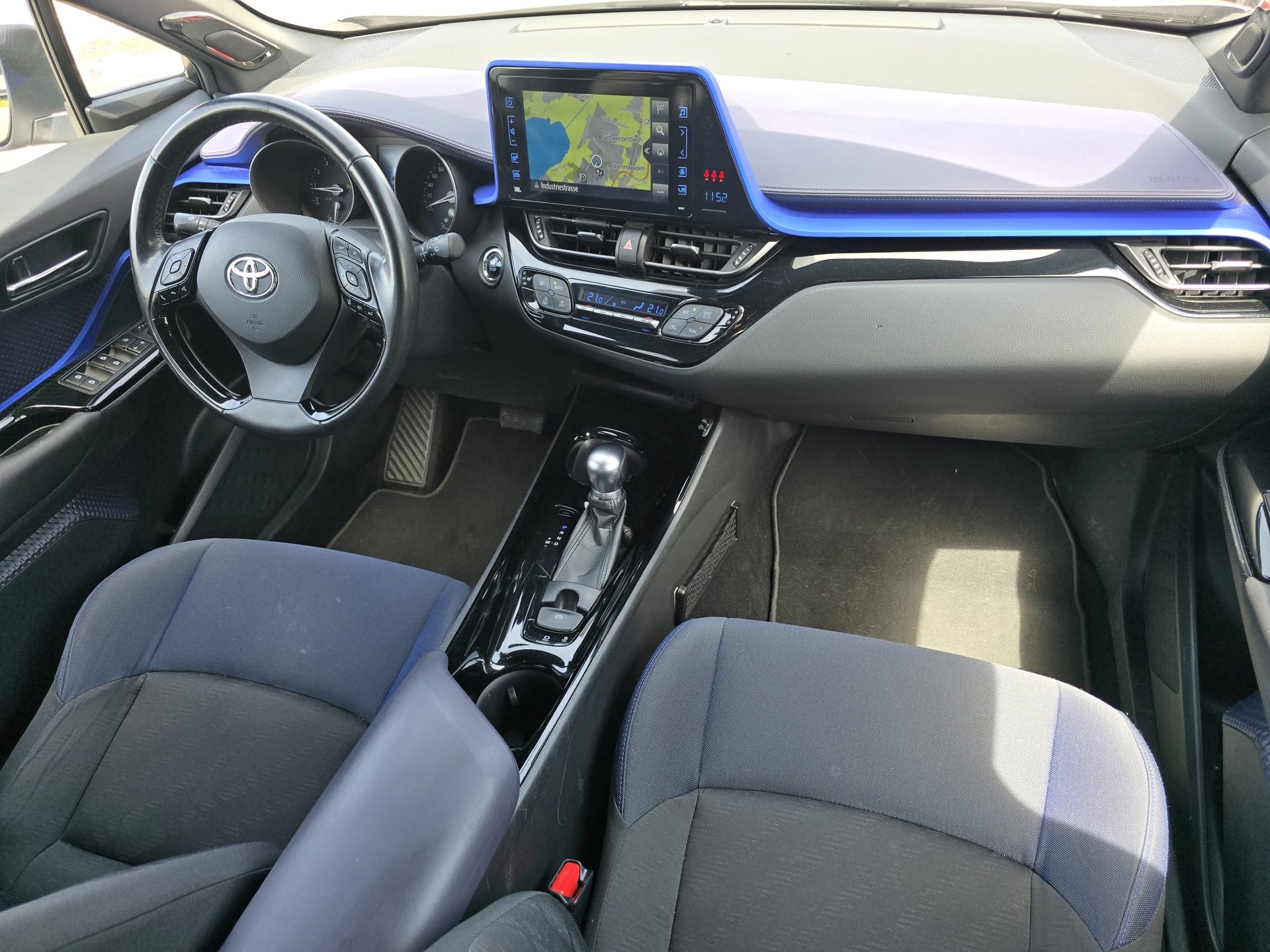 TOYOTA C-HR 1.2 Turbo Premium 4WD Multidrive S-image-10