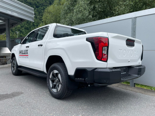 TOYOTA Hilux BEV Comfort AWD-image-3