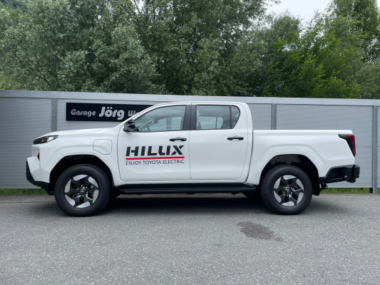 TOYOTA Hilux BEV Comfort AWD-image-2