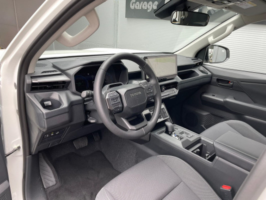 TOYOTA Hilux BEV Comfort AWD-image-7