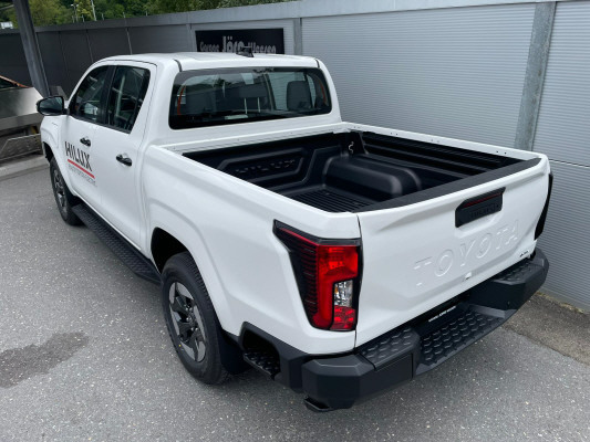 TOYOTA Hilux BEV Comfort AWD-image-5