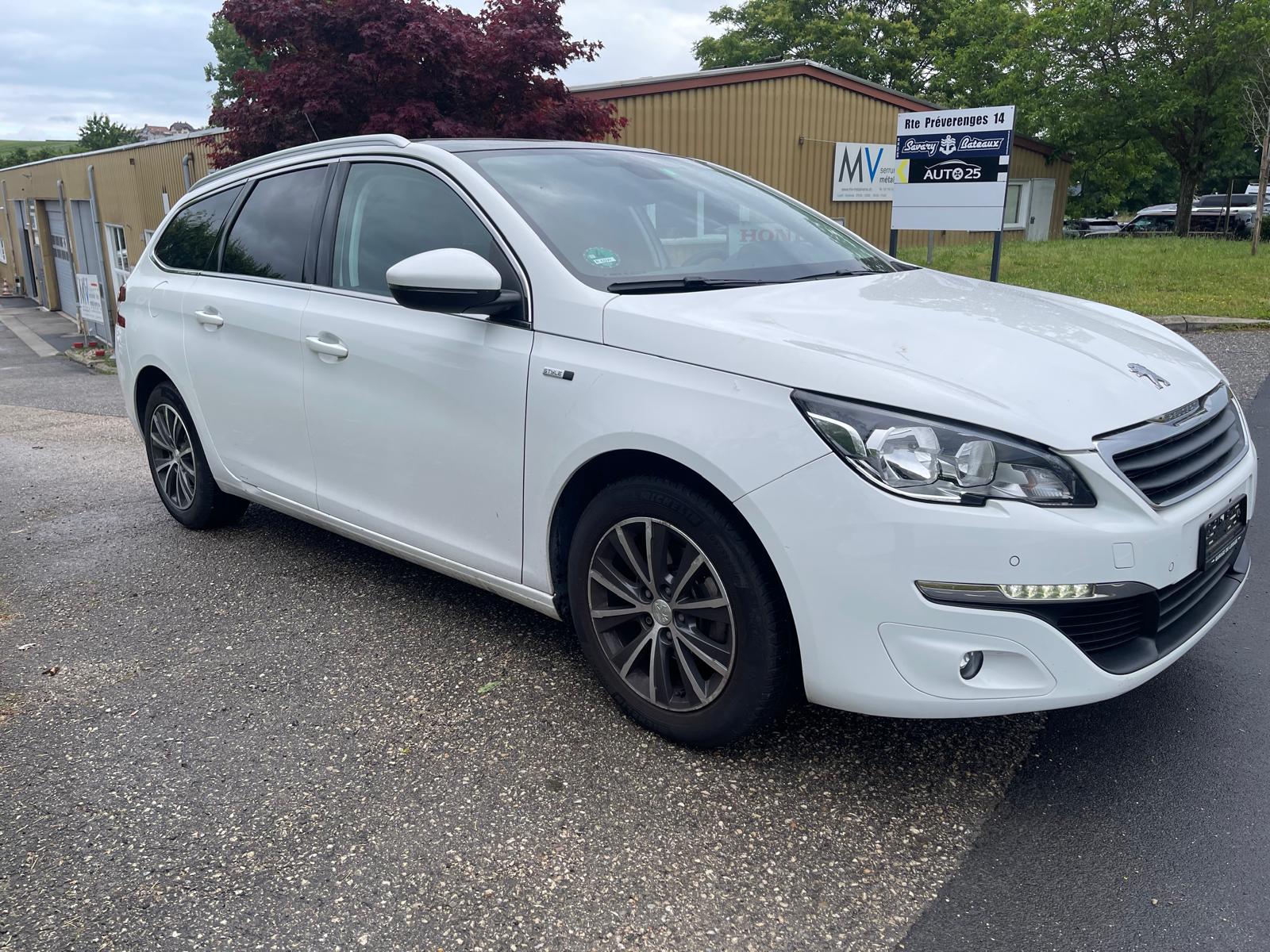PEUGEOT 308 SW 1.2 THP Style-image-0