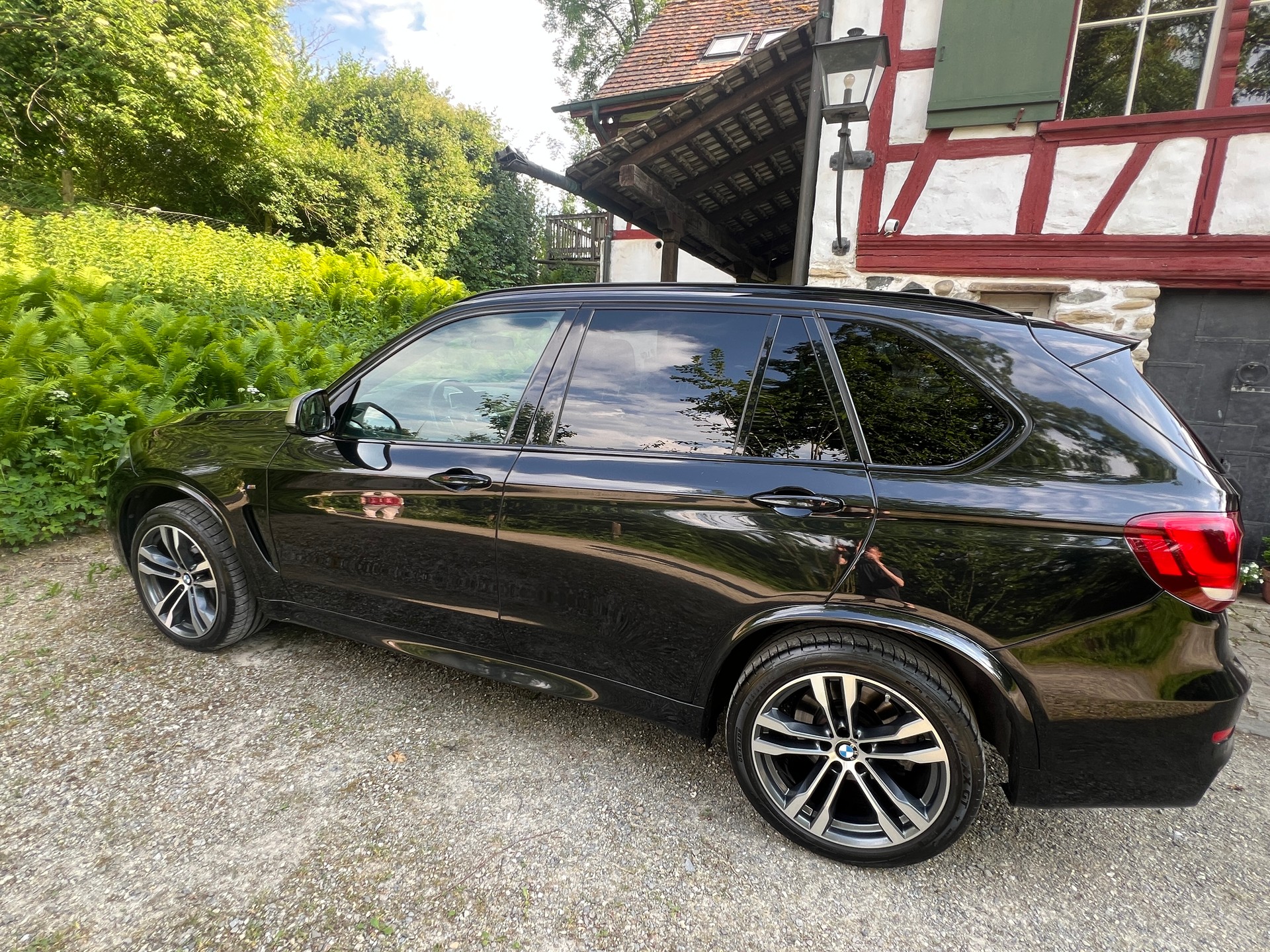 BMW X5 xDrive M50d Steptronic-image-1