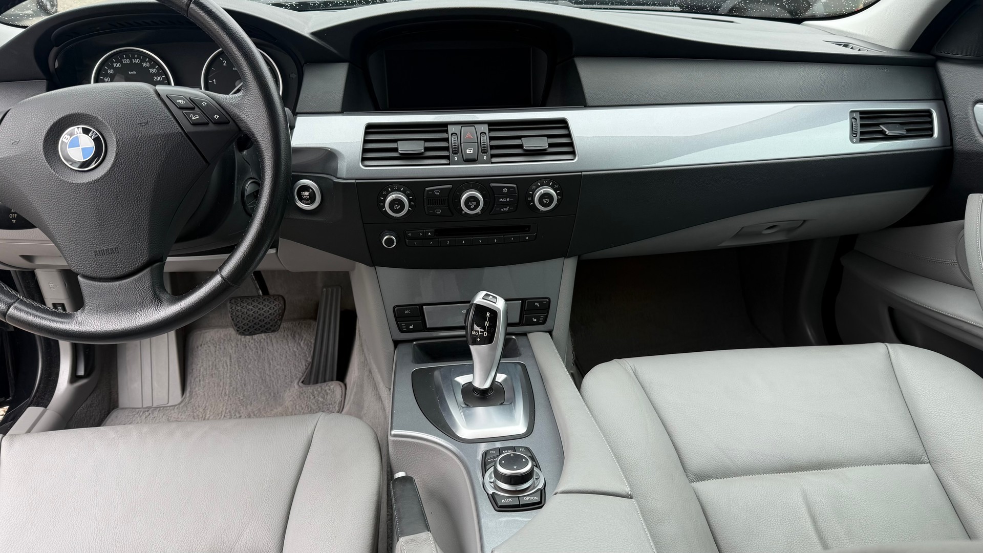 BMW 525xd Touring Steptronic-image-5