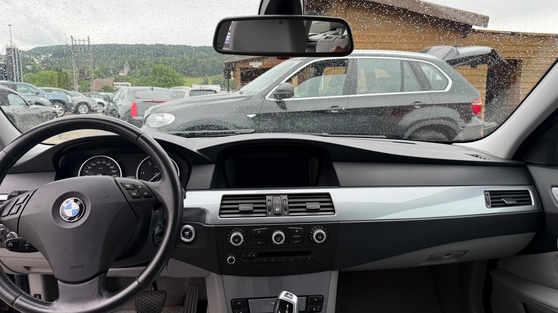 BMW 525xd Touring Steptronic-image-4