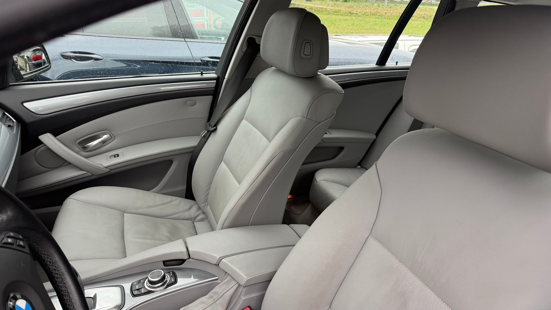 BMW 525xd Touring Steptronic-image-3