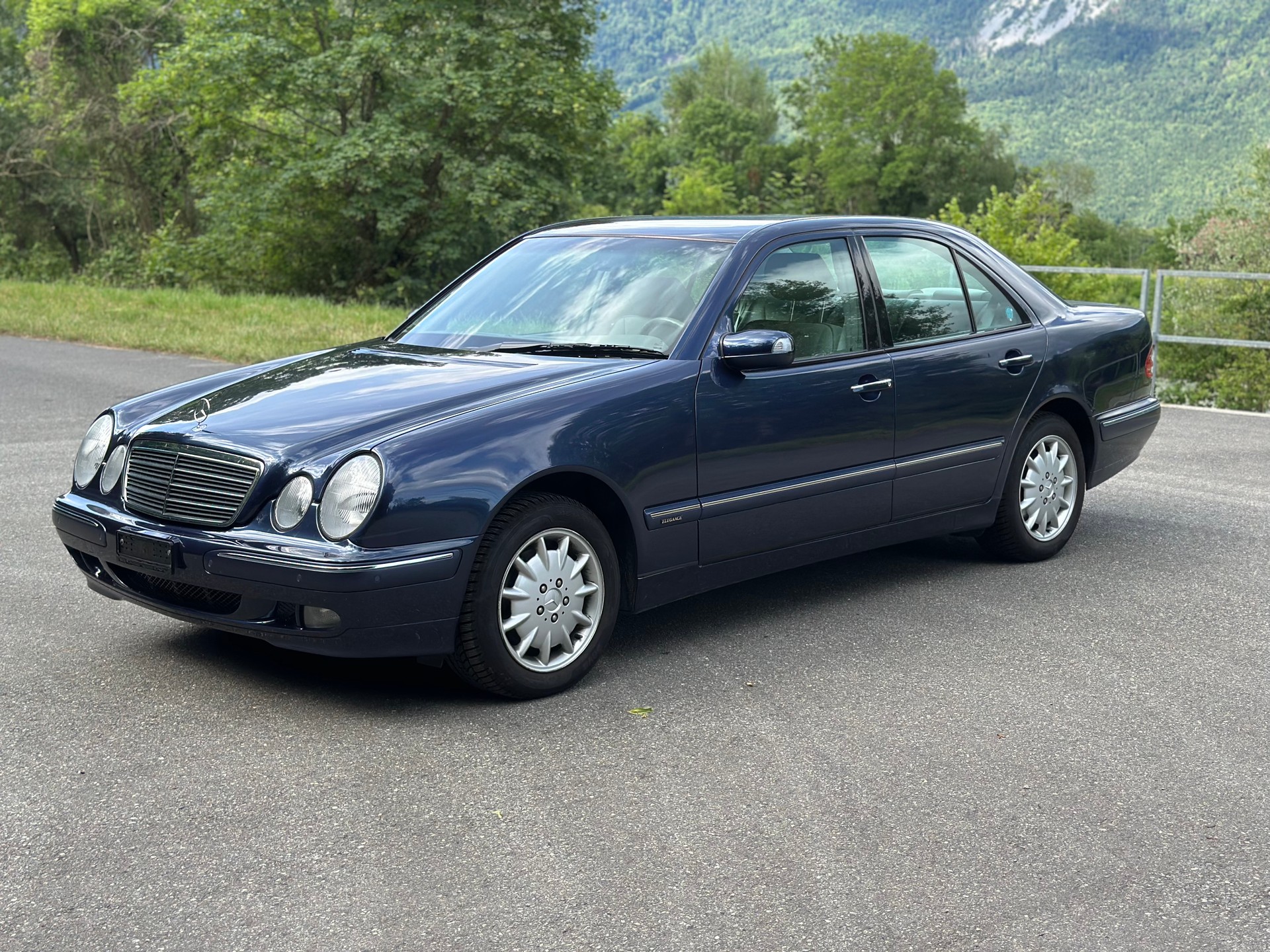 MERCEDES-BENZ E 320 Elégance Automatic / Expertisé-image-4