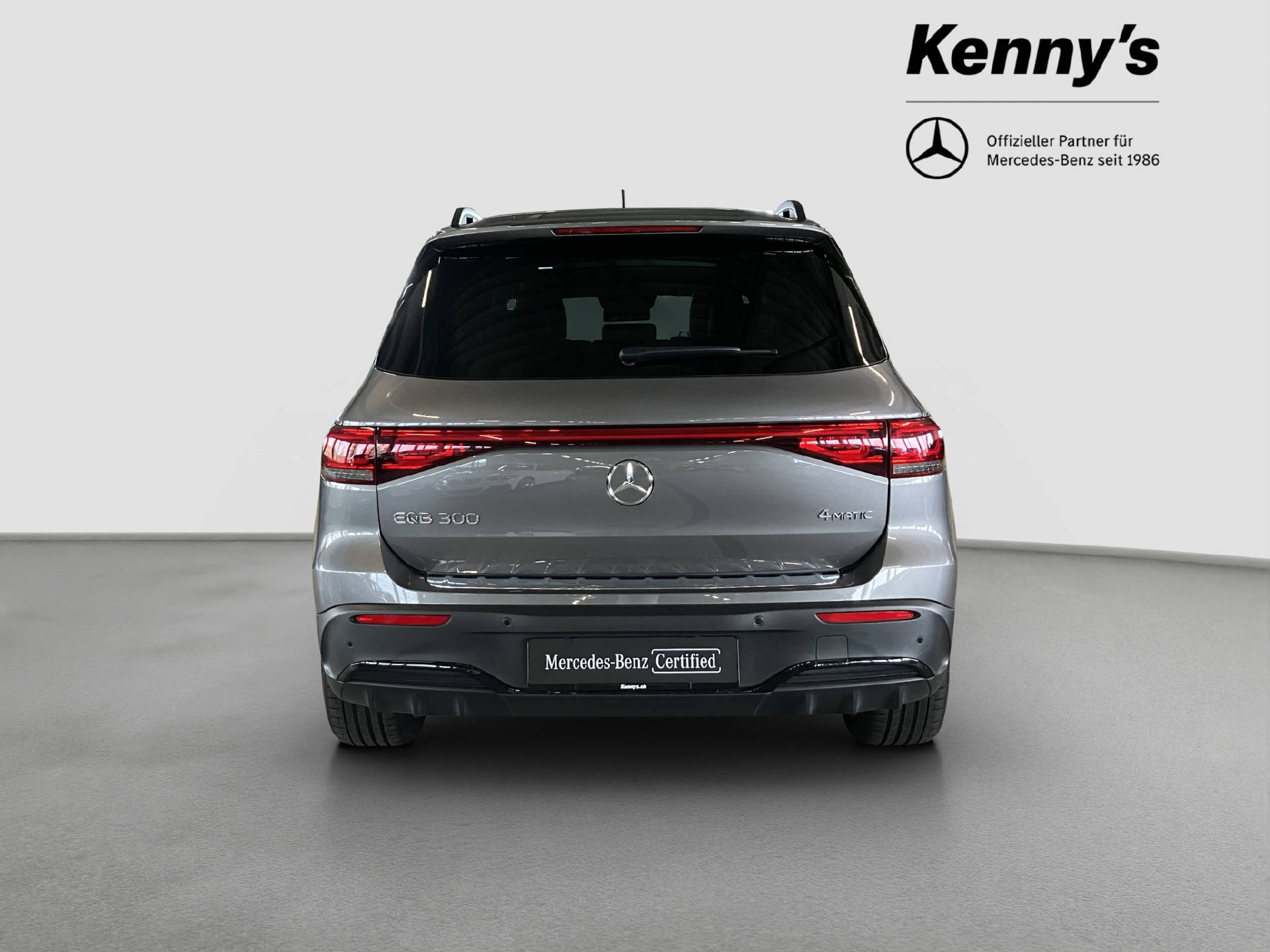 MERCEDES-BENZ EQB 300 AMG Line 4MATIC-image-5