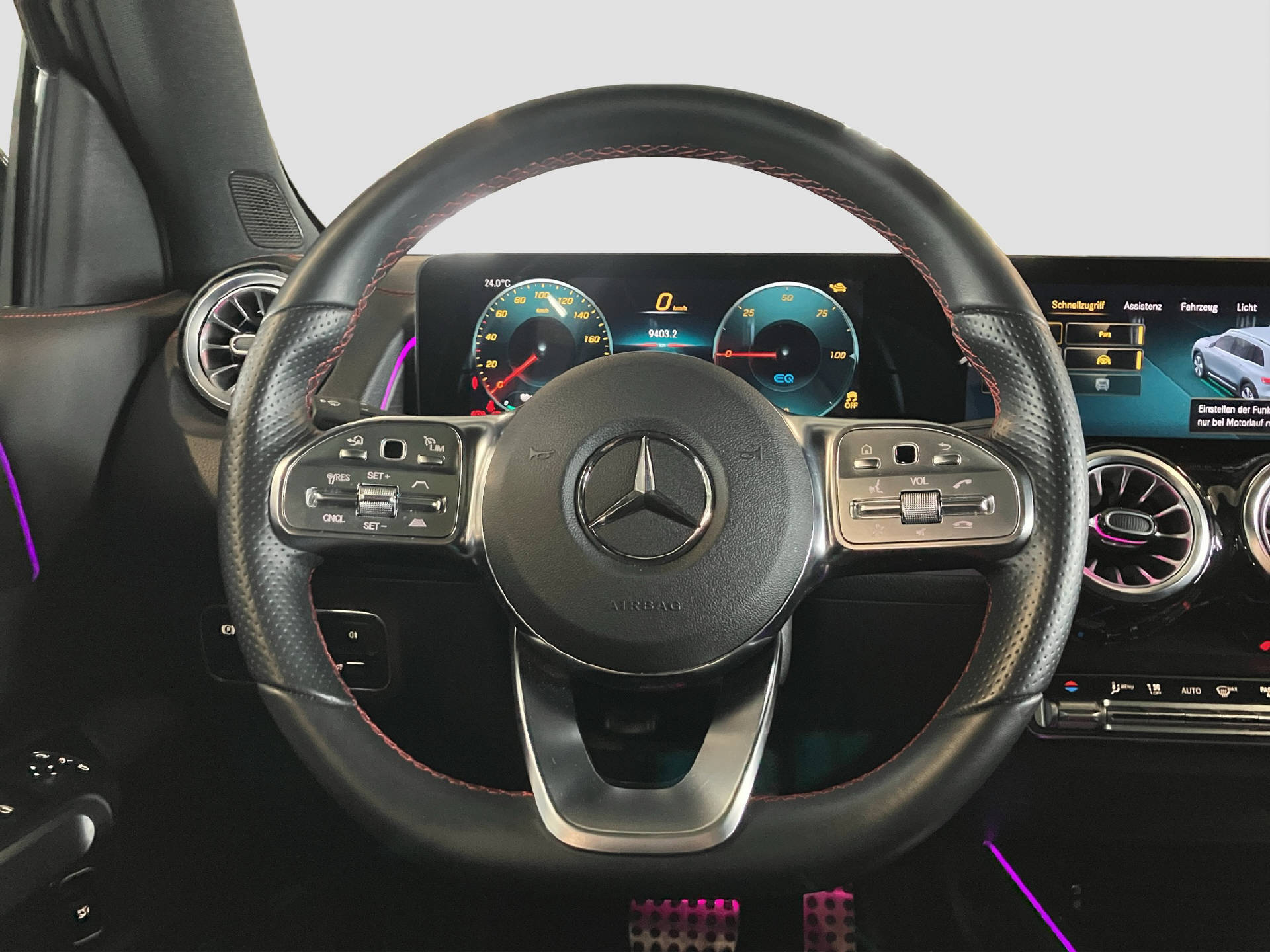 MERCEDES-BENZ EQB 300 AMG Line 4MATIC-image-9