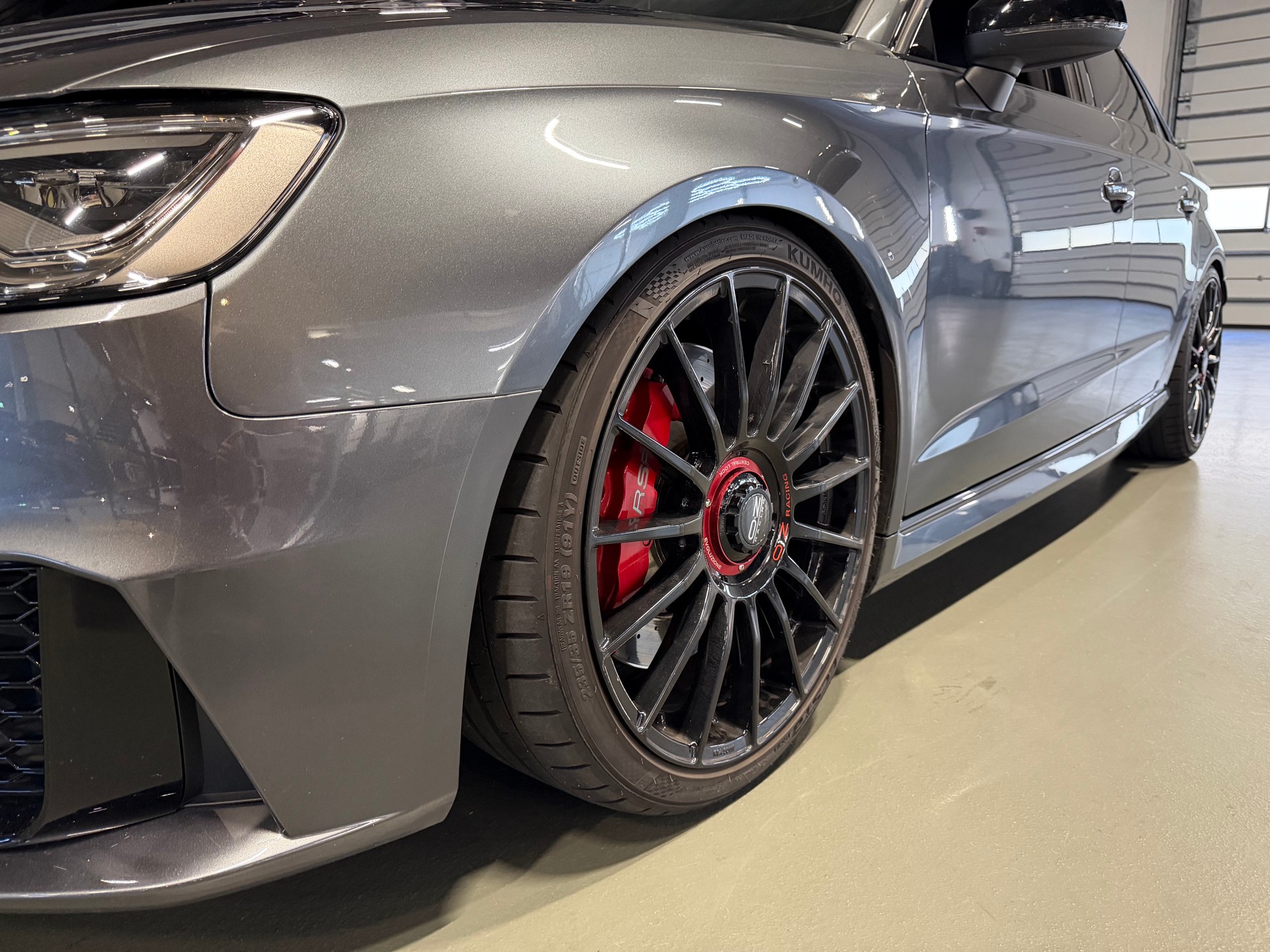 AUDI RS3 2.5 TSI quattro S-tronic-image-6