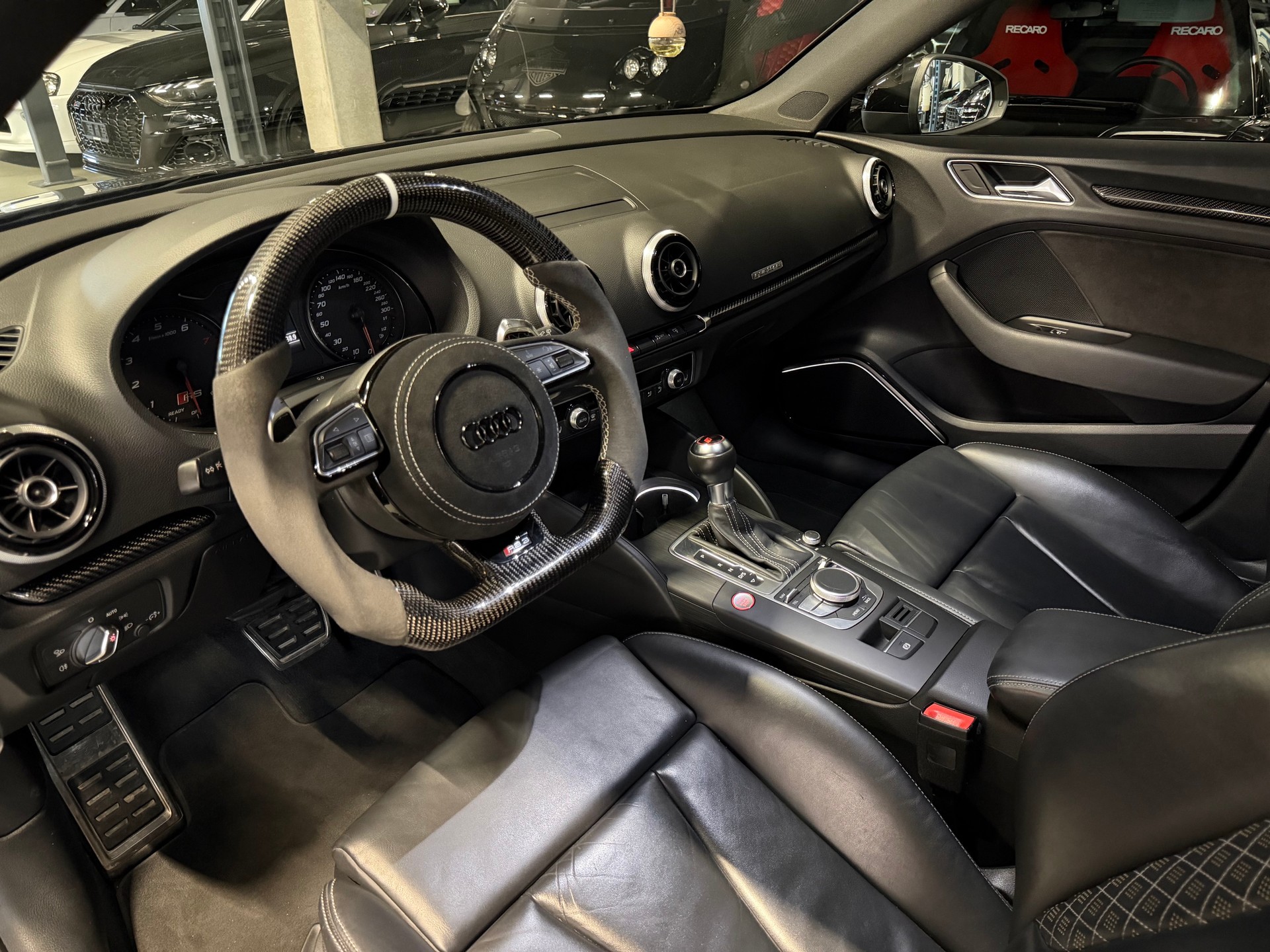 AUDI RS3 2.5 TSI quattro S-tronic-image-7
