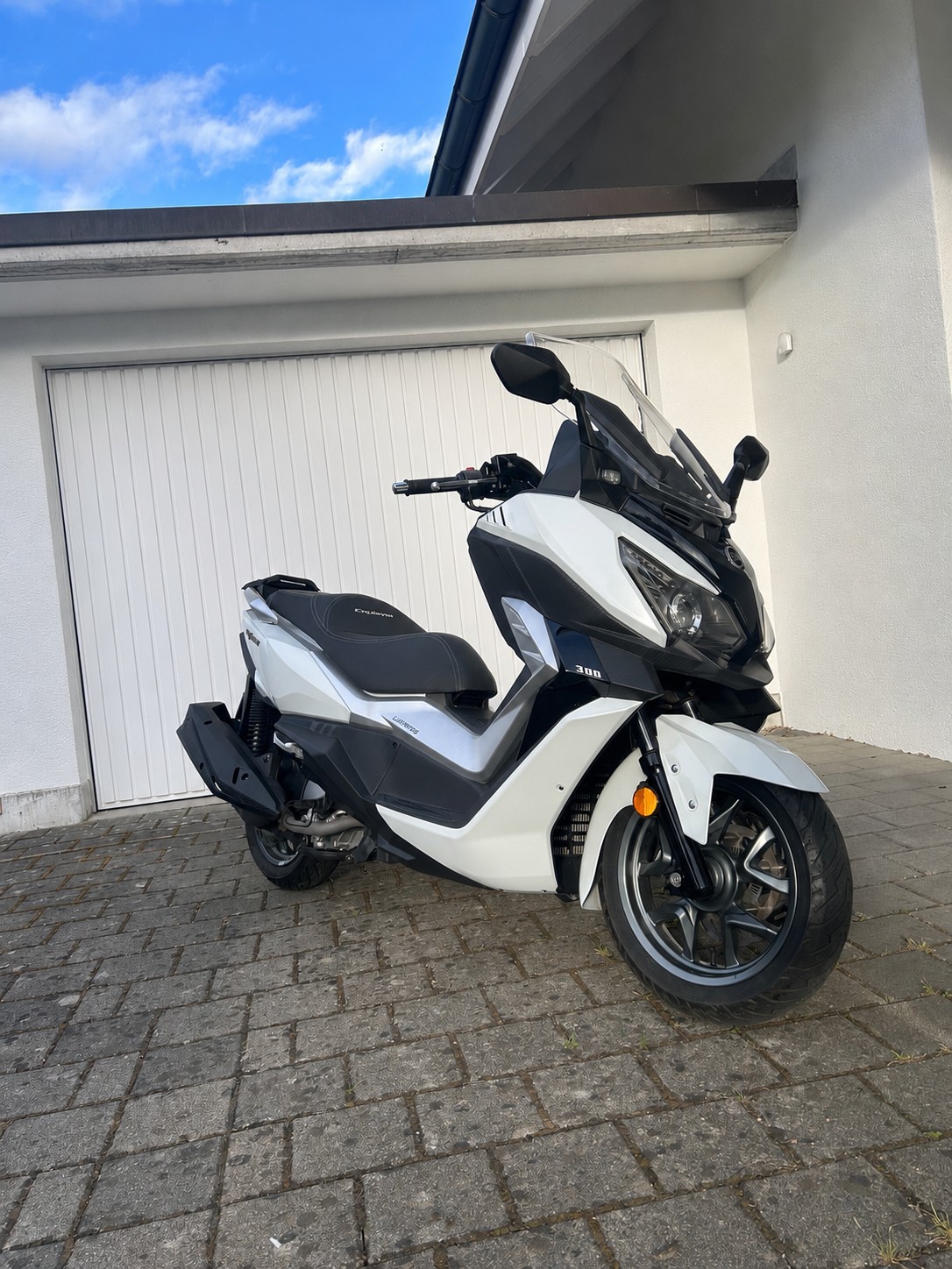 SYM Cruisym 300 i ABS