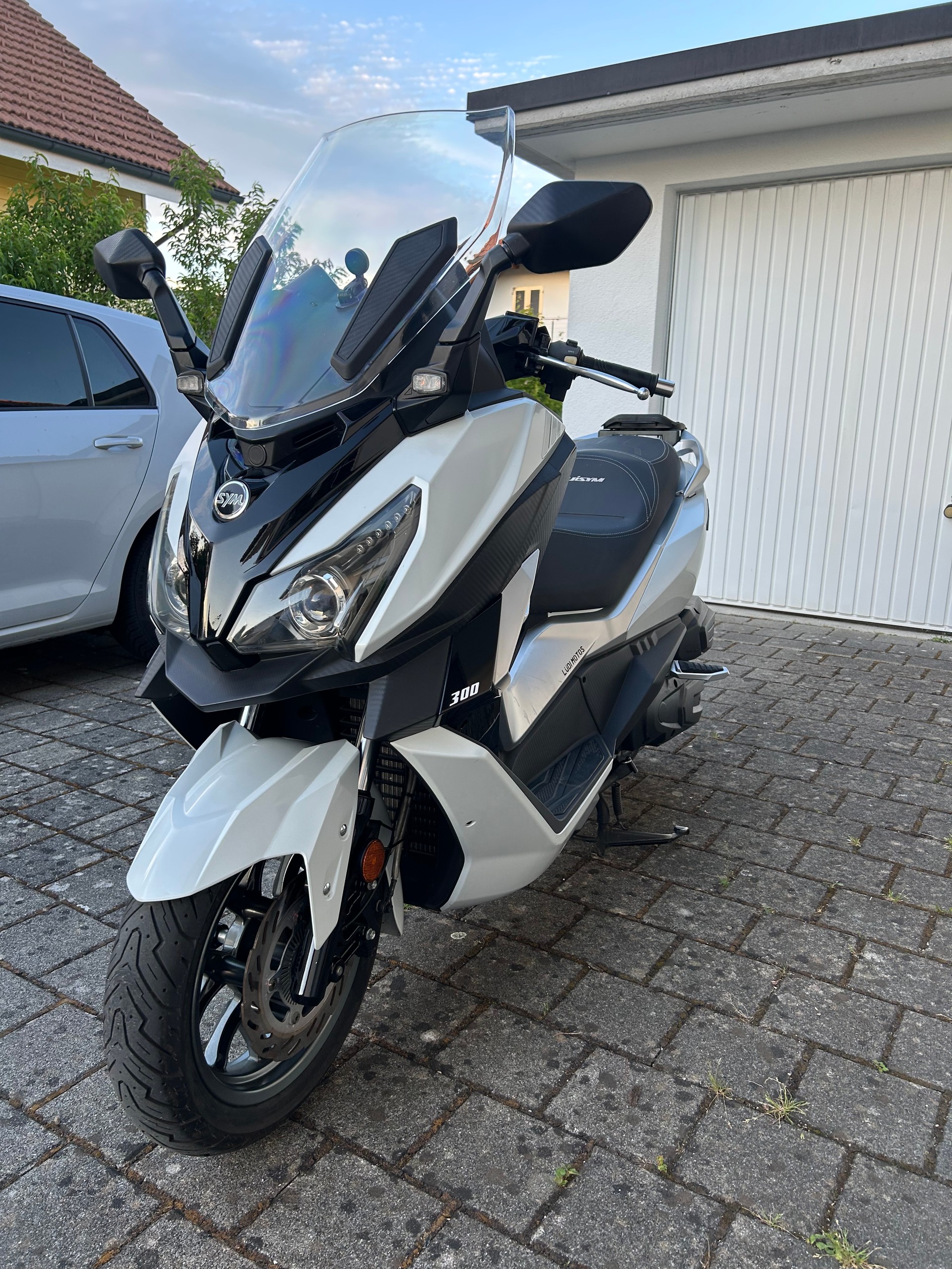 SYM Cruisym 300 i ABS-image-2