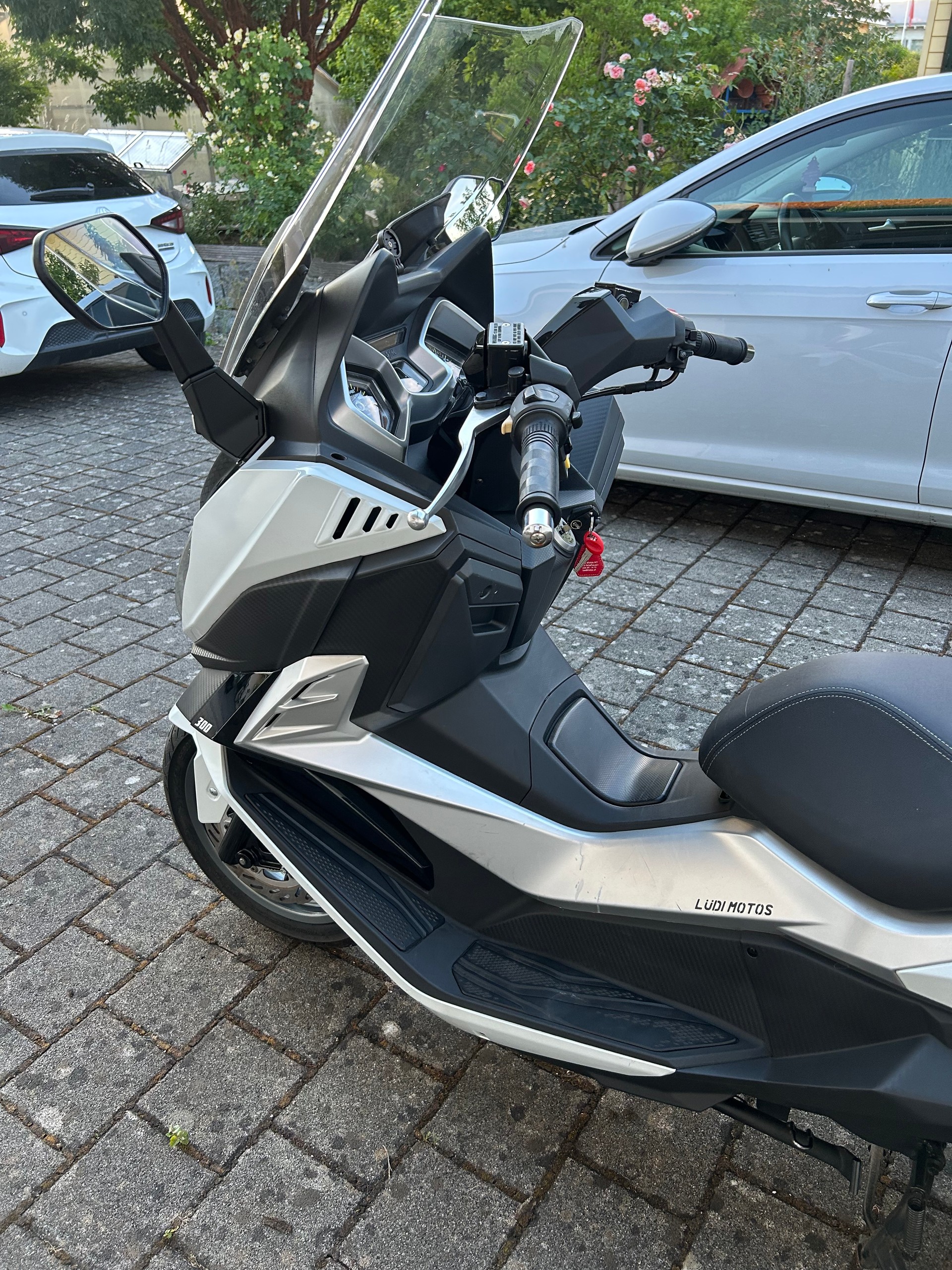 SYM Cruisym 300 i ABS-image-3