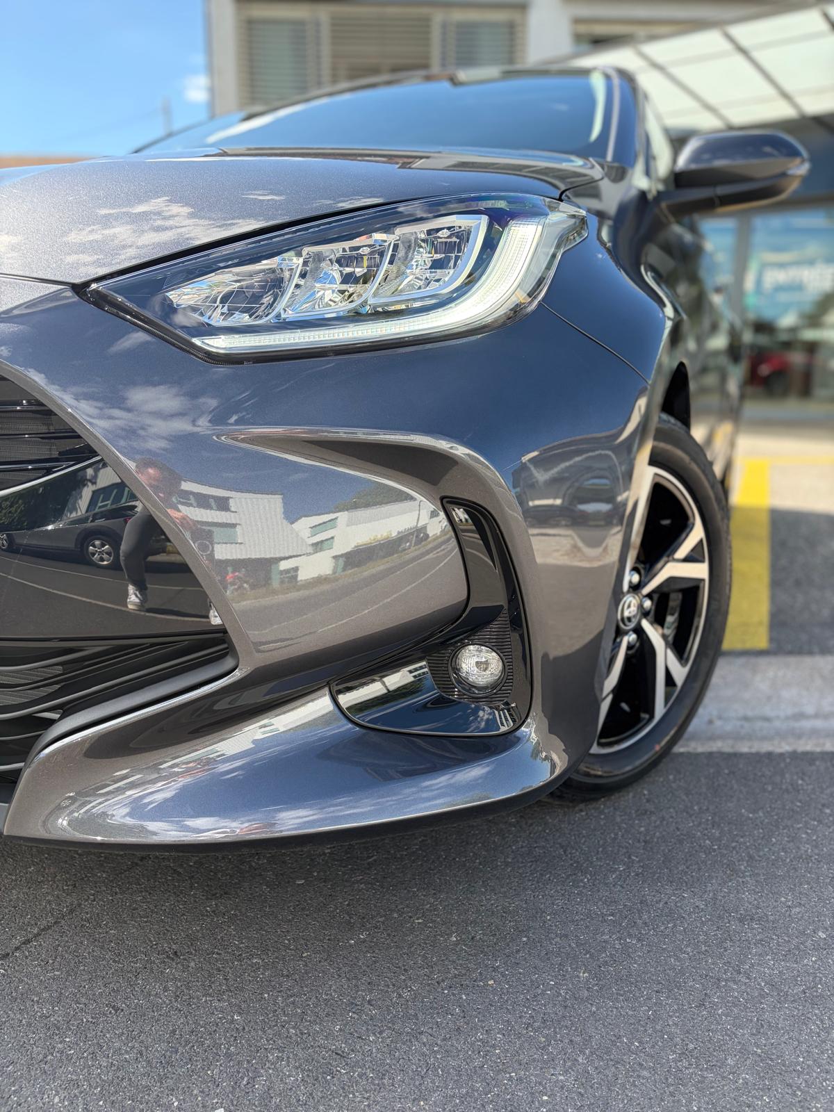 TOYOTA Yaris 1.5 Trend e-CVT-image-4