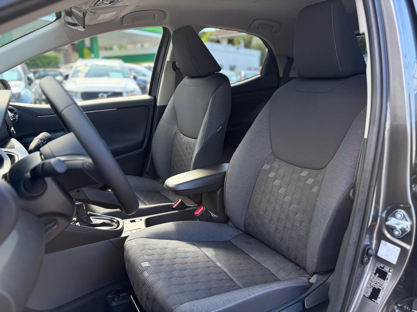 TOYOTA Yaris 1.5 Trend e-CVT-image-9