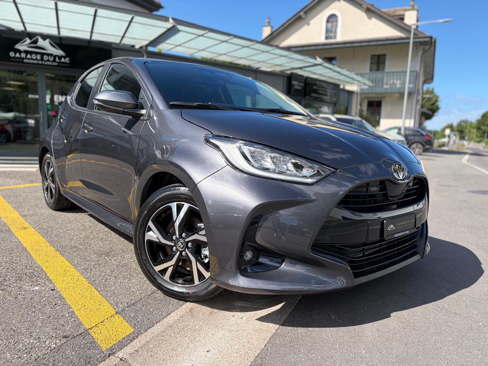 TOYOTA Yaris 1.5 Trend e-CVT-image-0