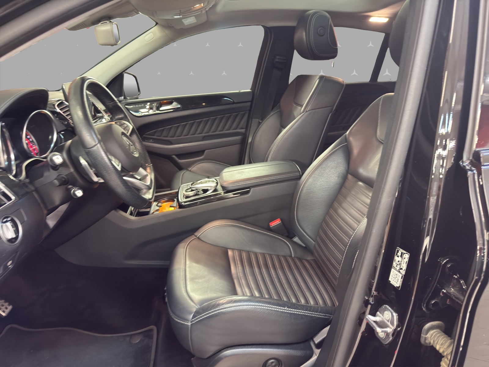 MERCEDES-BENZ GLE 350 d 4M - Coupé - AMG / DISTRONIC / 360 Grad Kamera-image-7