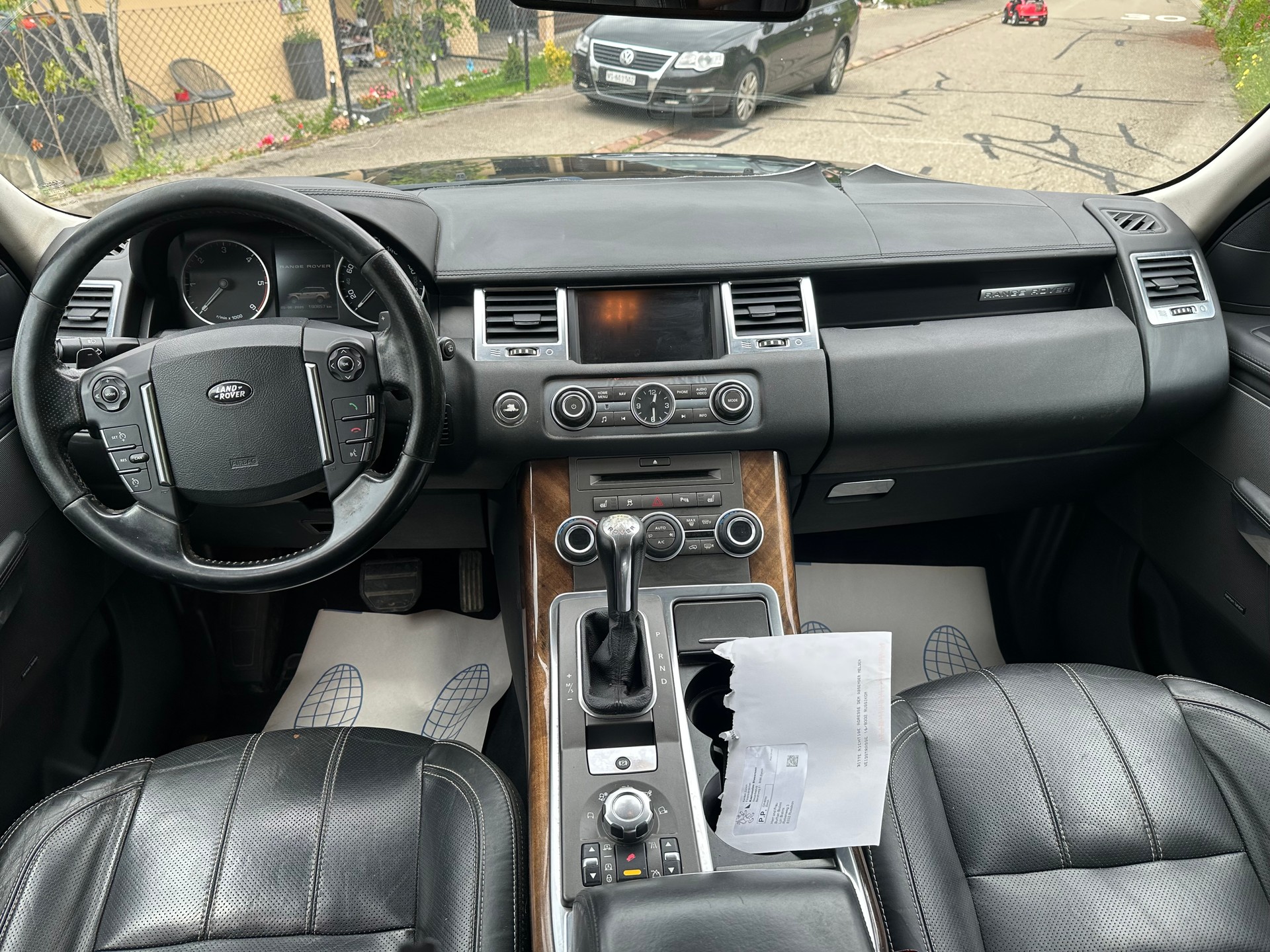 LAND ROVER Range Rover Sport 3.0 TDV6 Autobiography Automatic-image-8