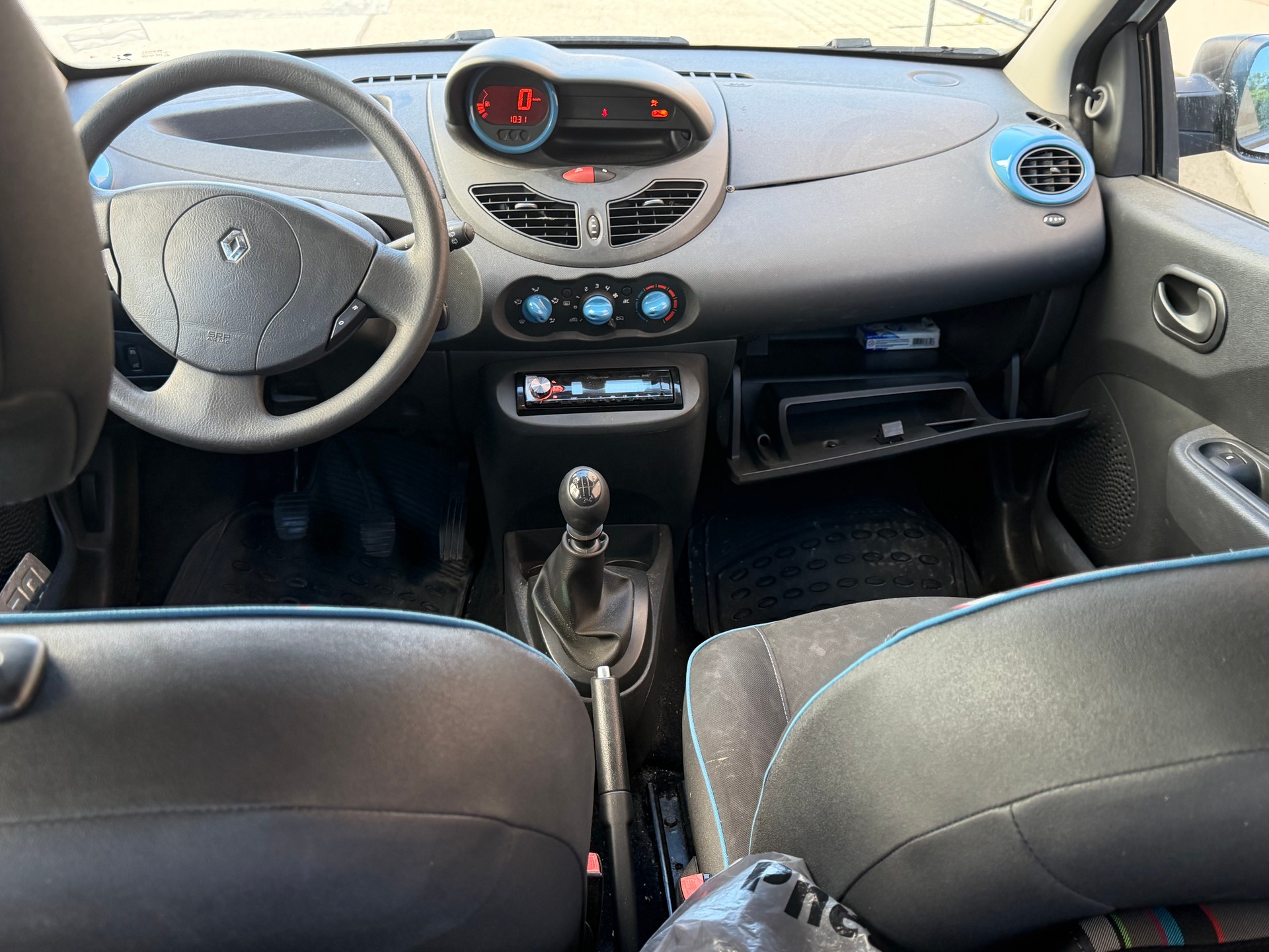 RENAULT Twingo 1.2 16V Liberty-image-9