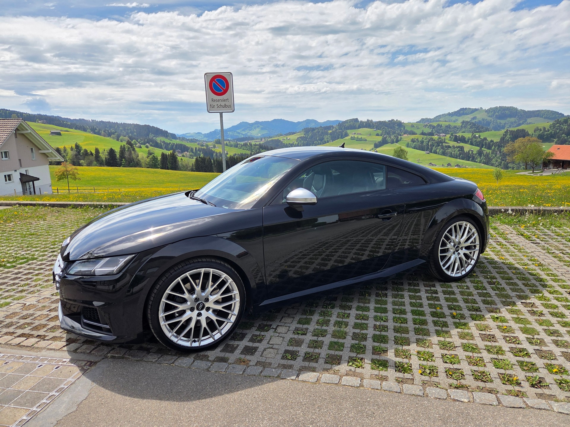 AUDI S-image-1