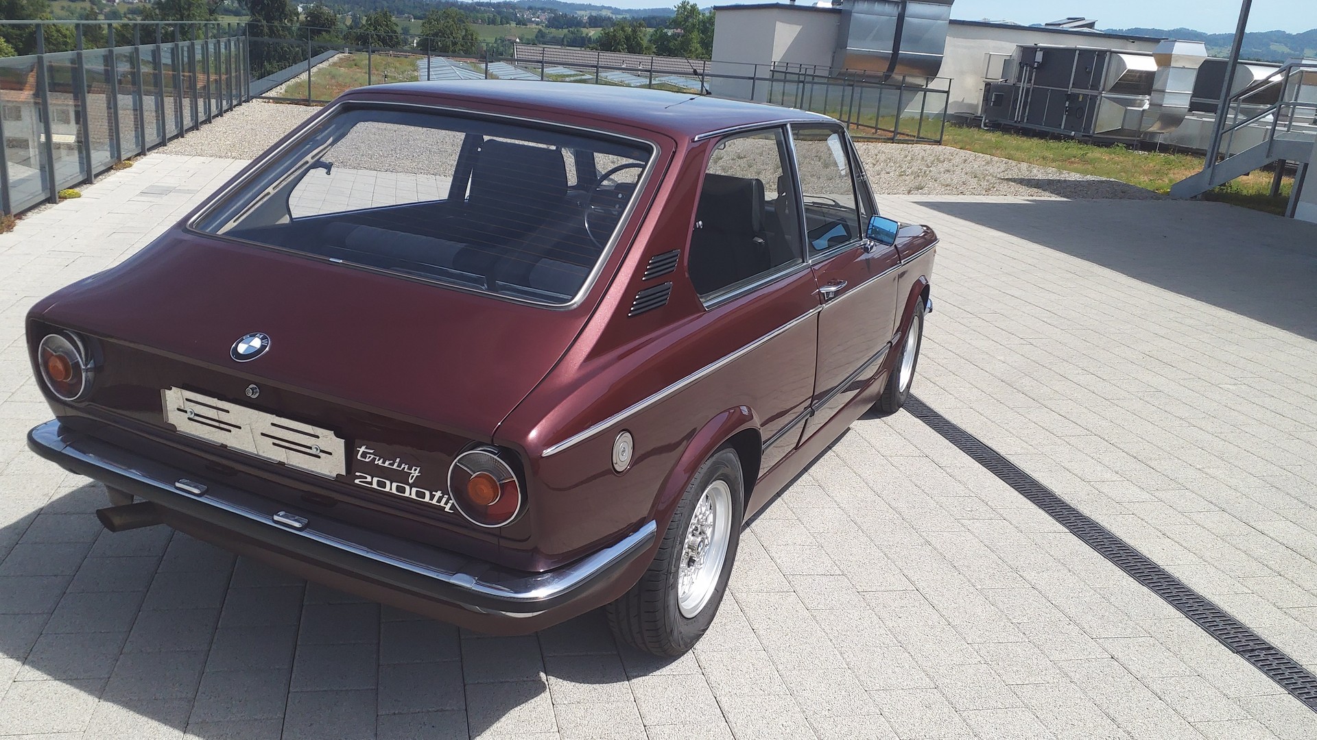 BMW 2000 Tii Veteranenfahrzeug-image-6