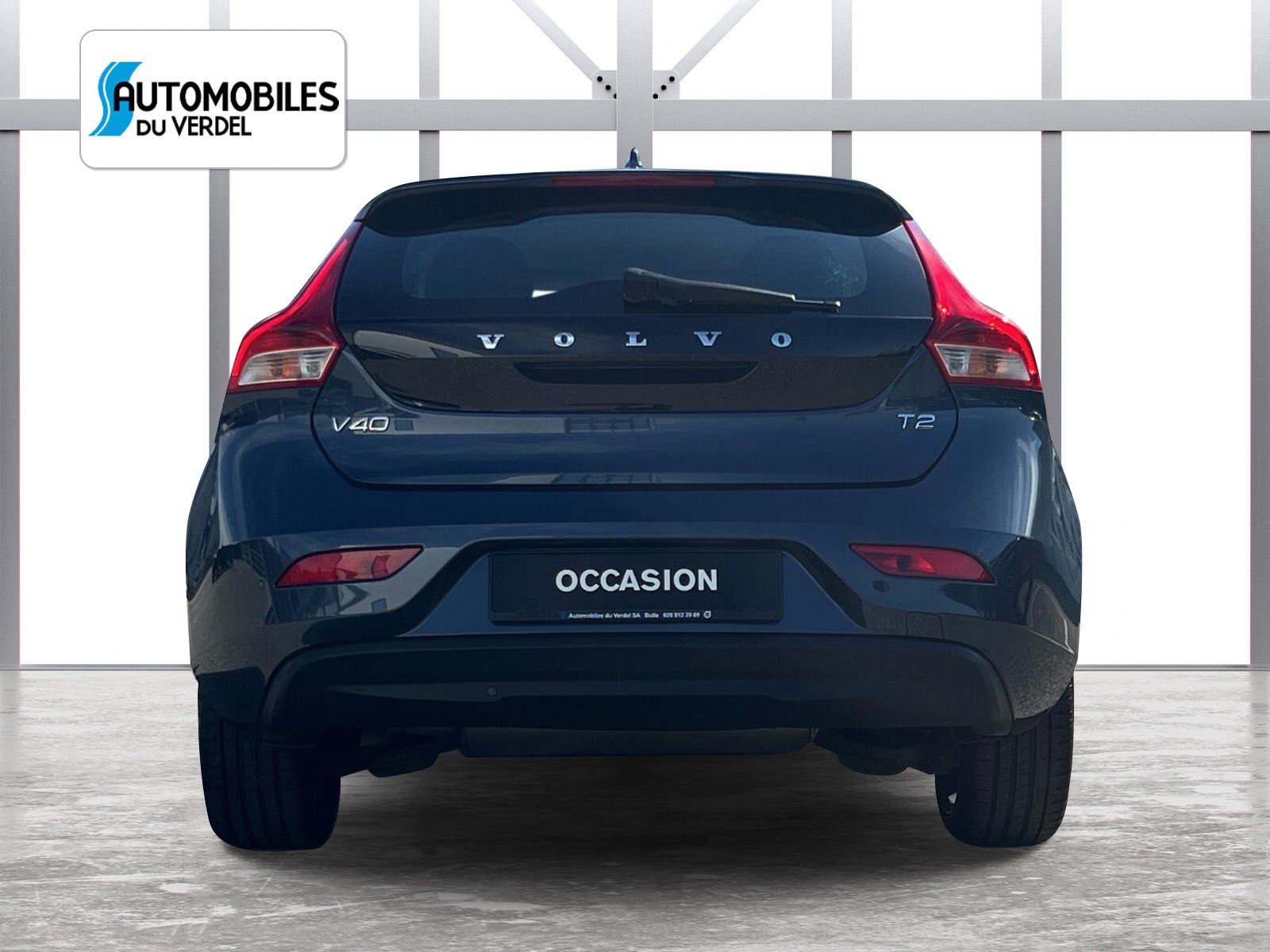 VOLVO V40 1.5 T2 Momentum S/S-image-3