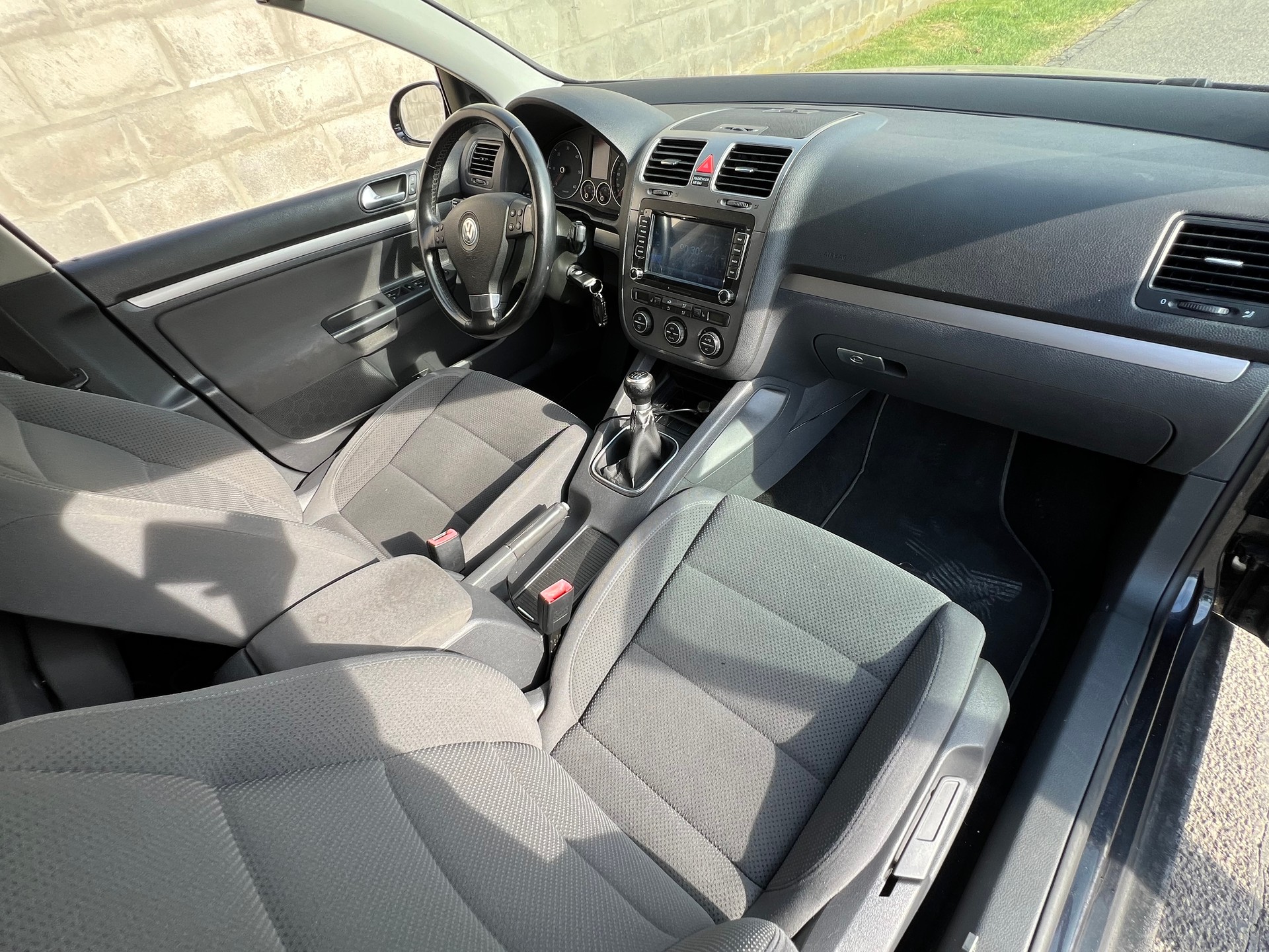 VW Golf 2.0 TDI Sportline 4Motion-image-6
