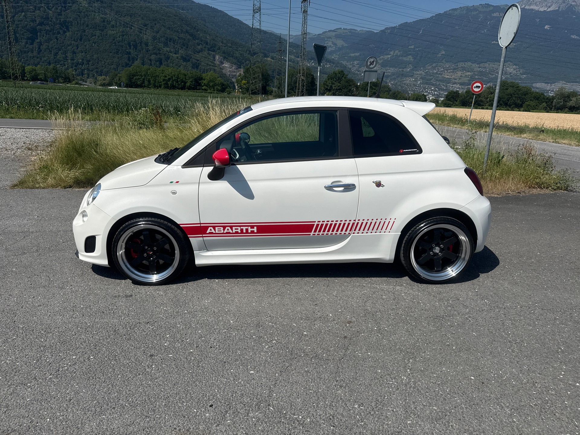 FIAT 500 1.4 16V Turbo Abarth-image-1