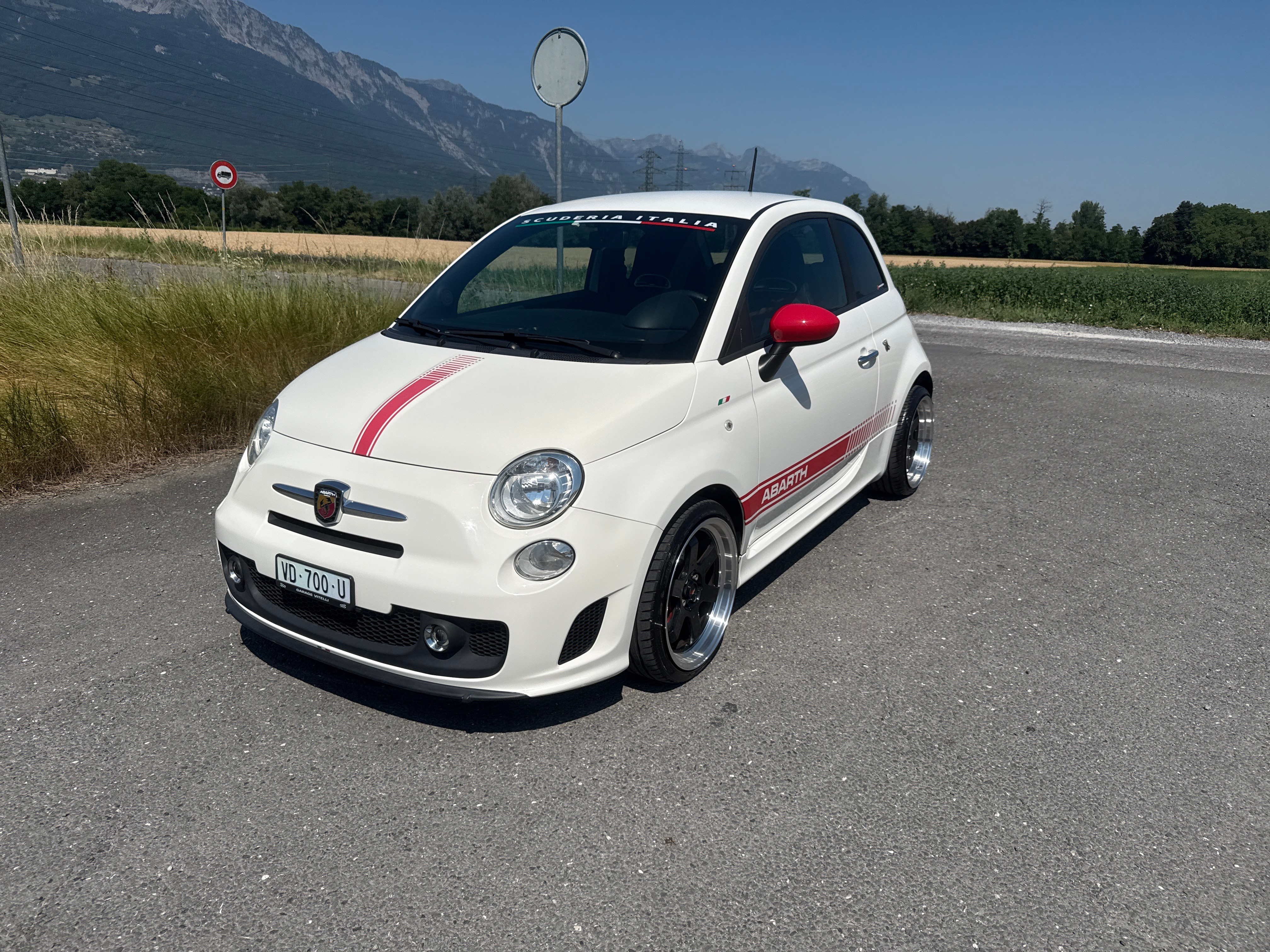 Car photo