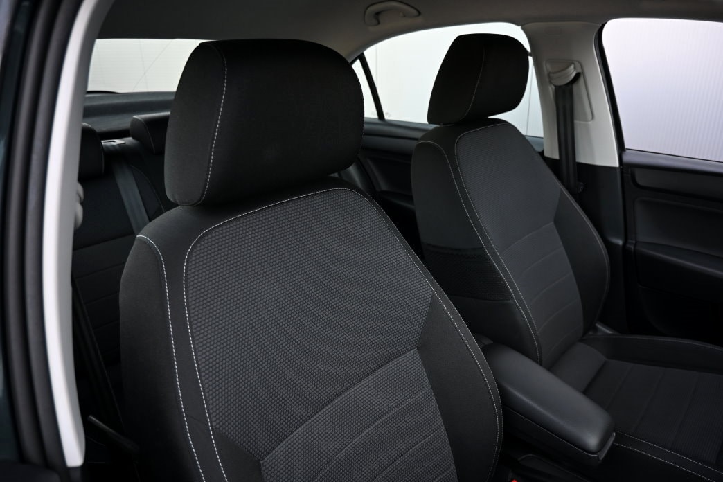 SKODA Rapid 1.4 TSI Elegance DSG-image-5
