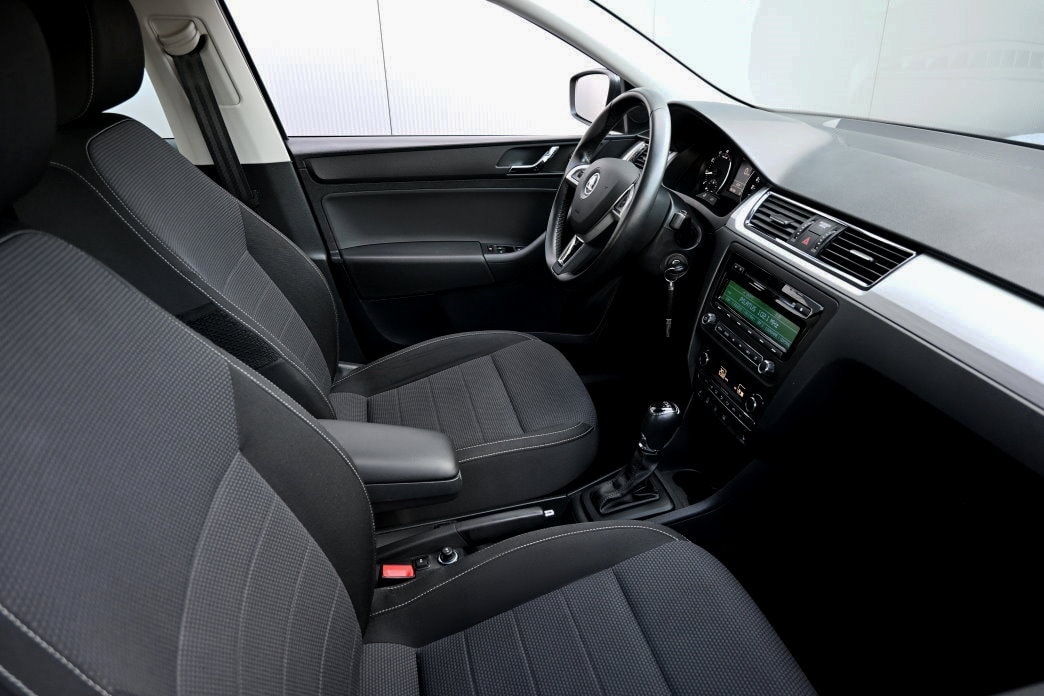SKODA Rapid 1.4 TSI Elegance DSG-image-4