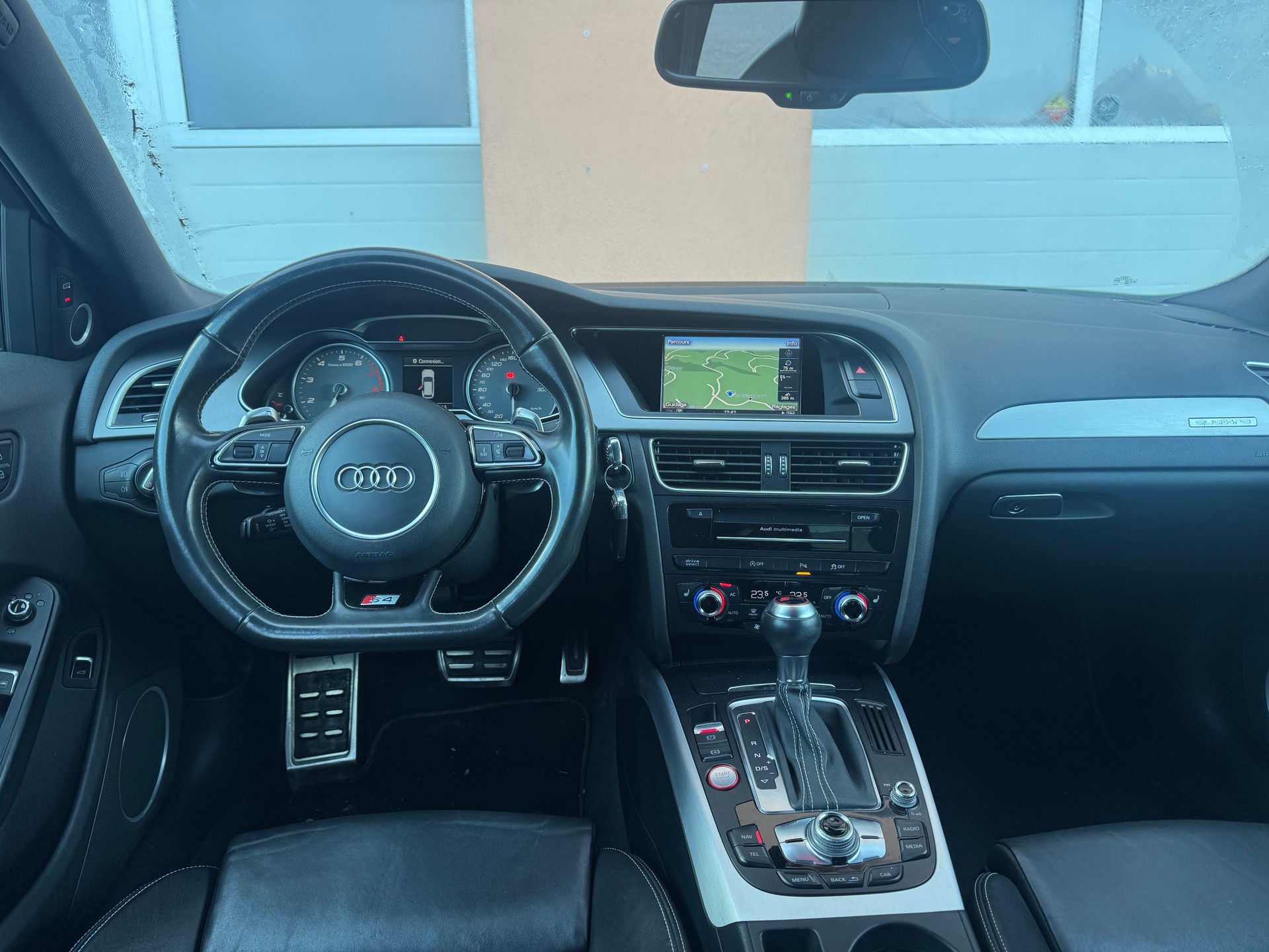 AUDI S4 Avant 3.0 TFSI quattro S-tronic-image-7