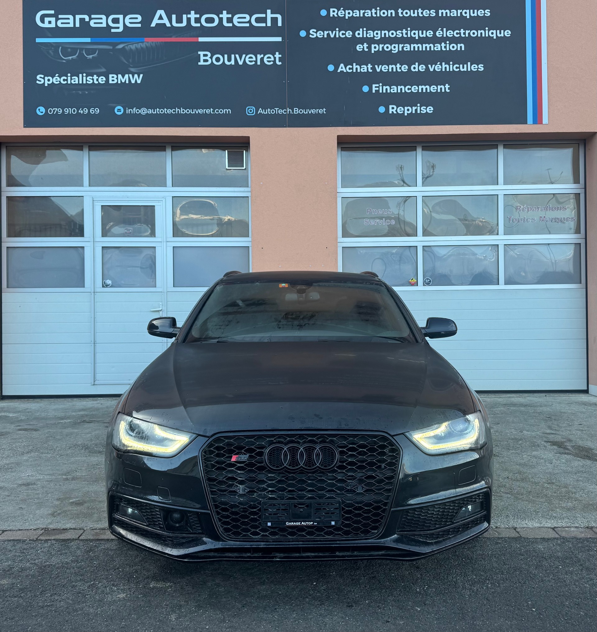 AUDI S4 Avant 3.0 TFSI quattro S-tronic-image-4