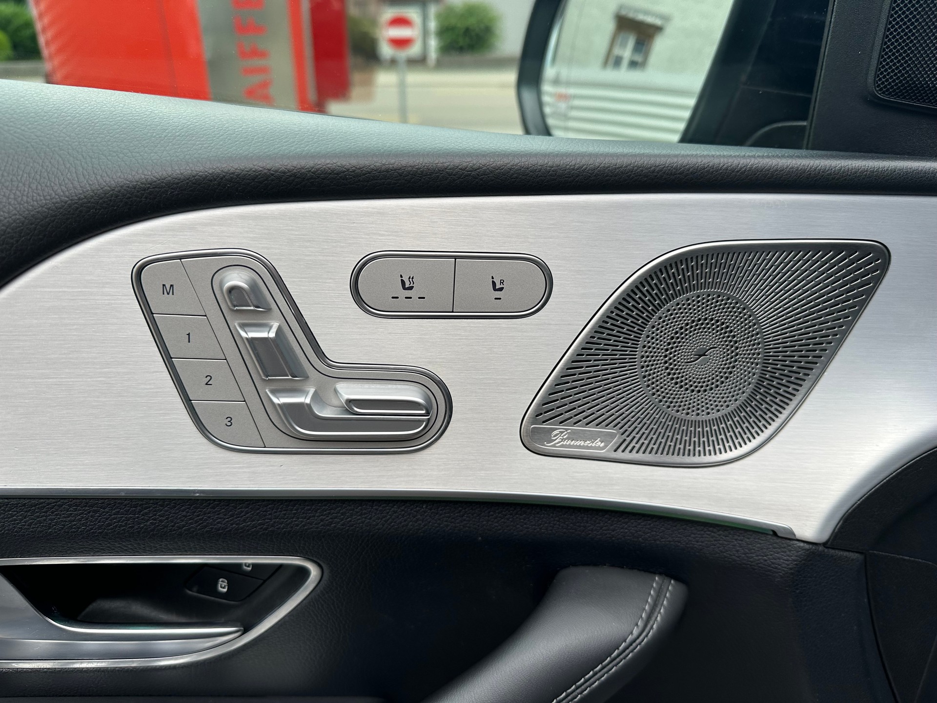 MERCEDES-BENZ GLE 300 d 4Matic AMG Line 9G-Tronic-image-11