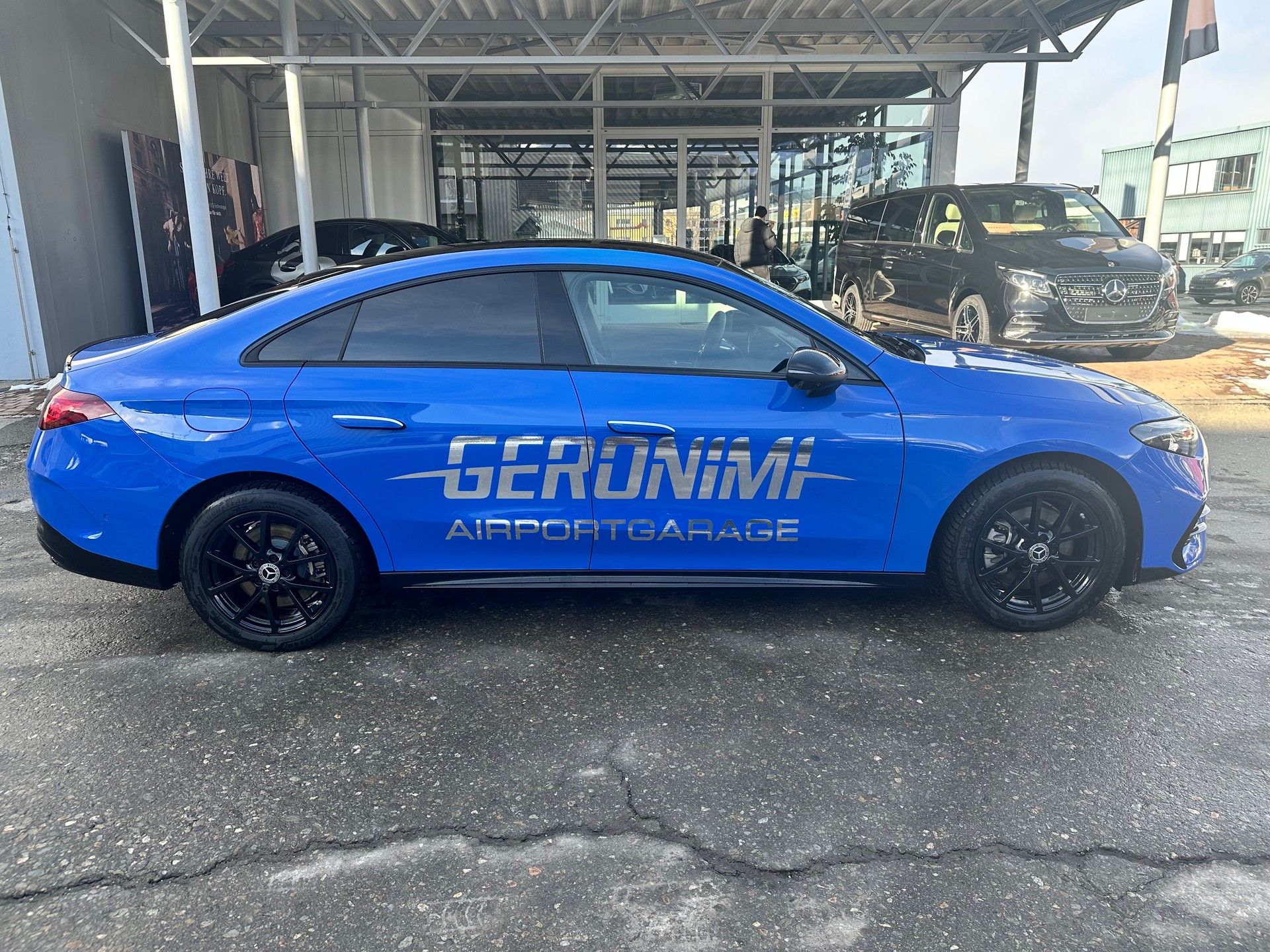 MERCEDES-BENZ CLA 350 AMG Line 4Matic-showroom-element-1