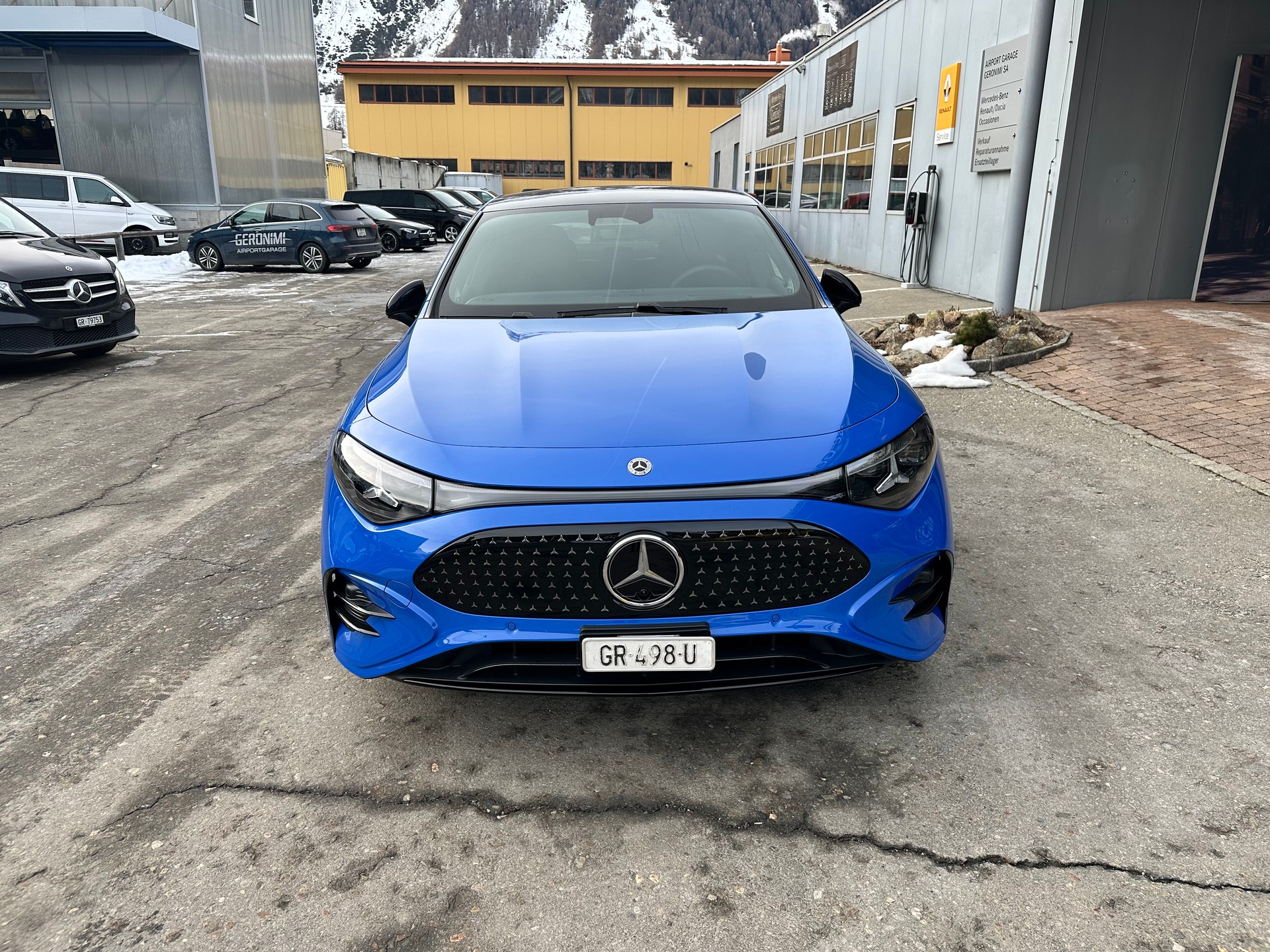 MERCEDES-BENZ CLA 350 AMG Line 4Matic-showroom-element-3