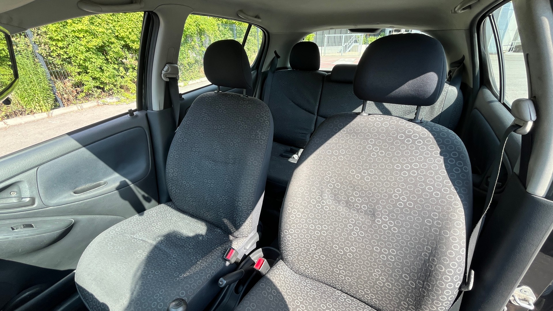 TOYOTA Yaris 1.3 Linea Luna-image-7