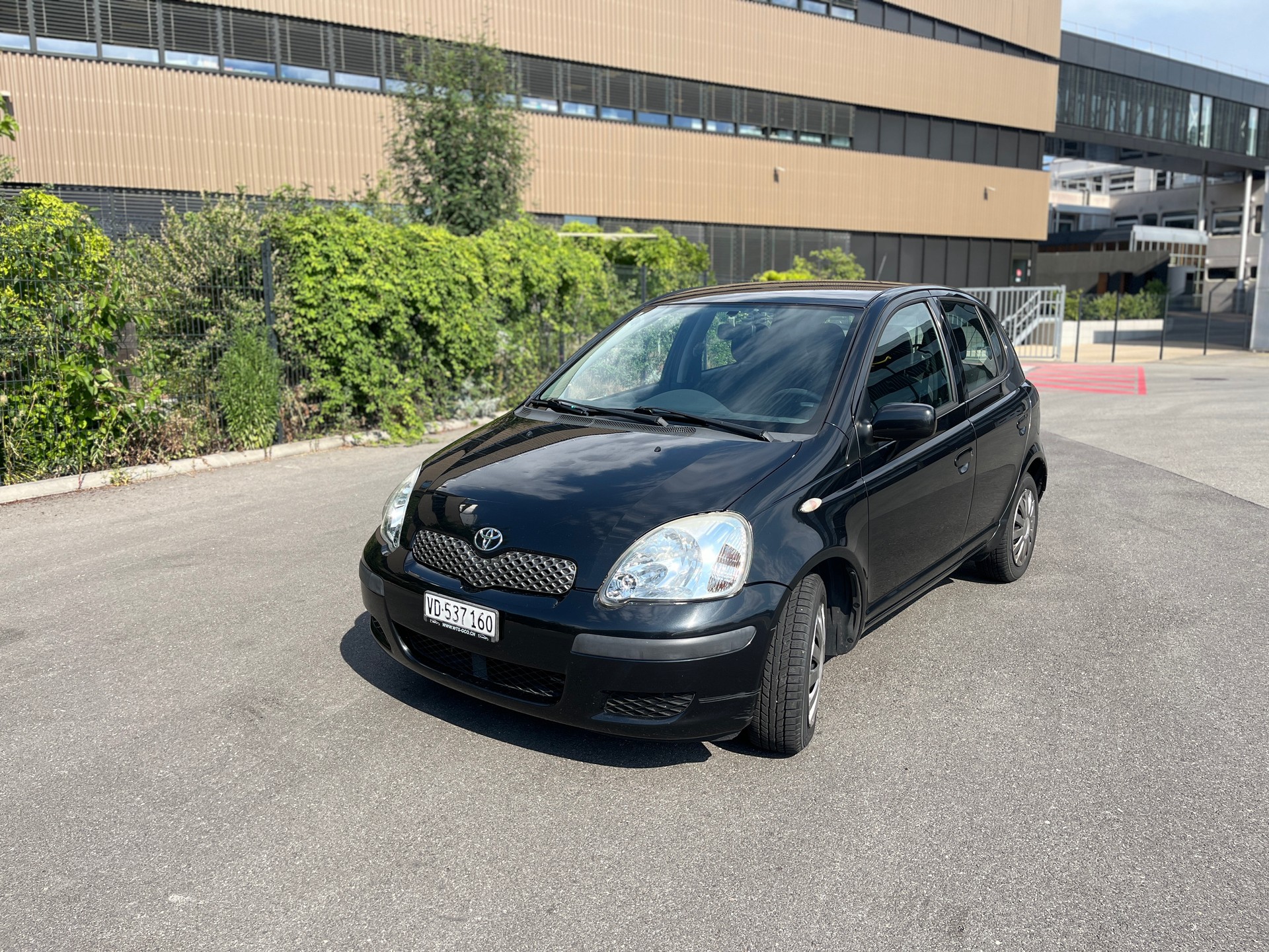TOYOTA Yaris 1.3 Linea Luna-image-4